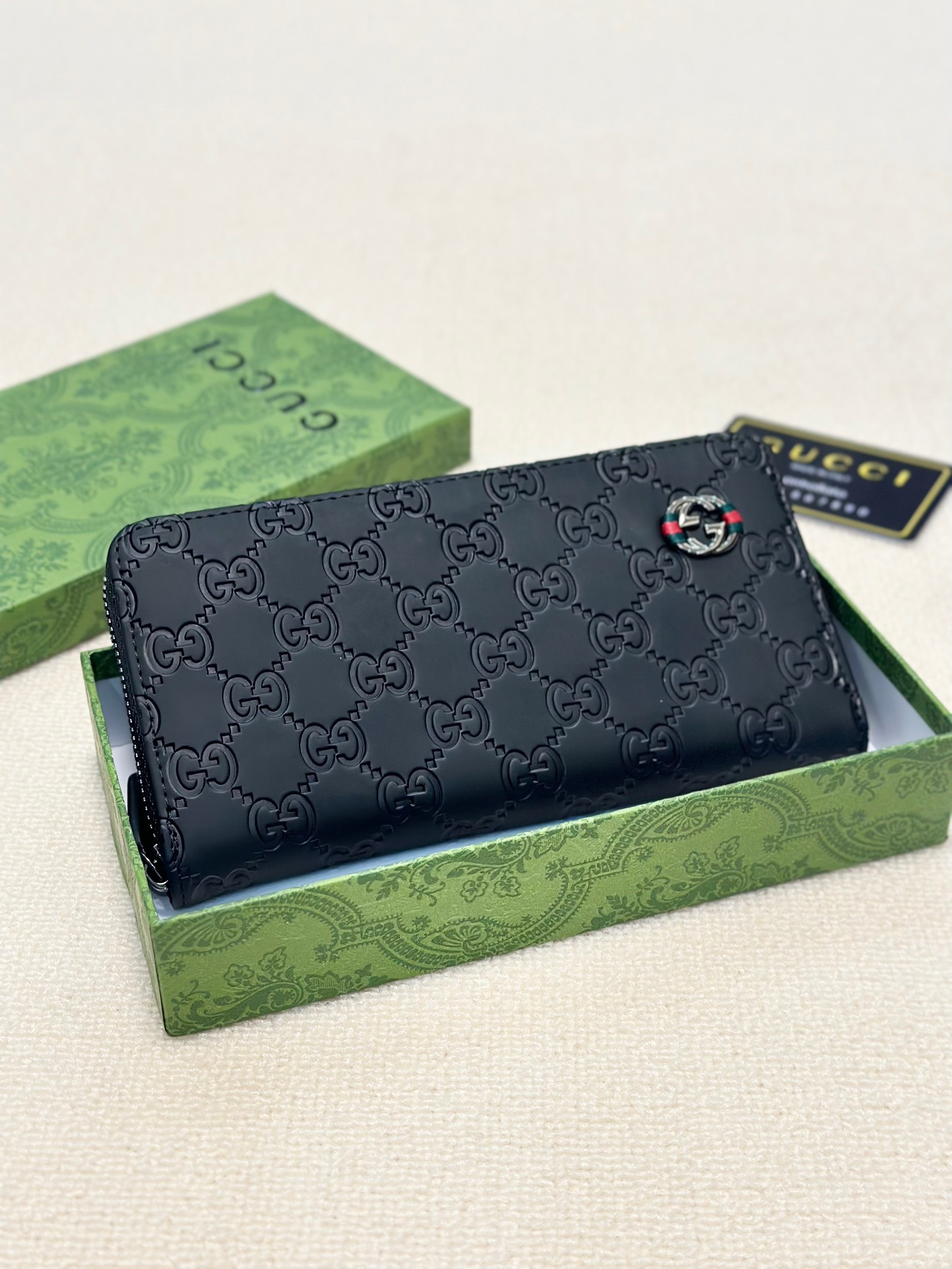 Gucci Black Embossed Leather Zip Around Wallet 20x10cm 2 i1746629557846 7778 0 0