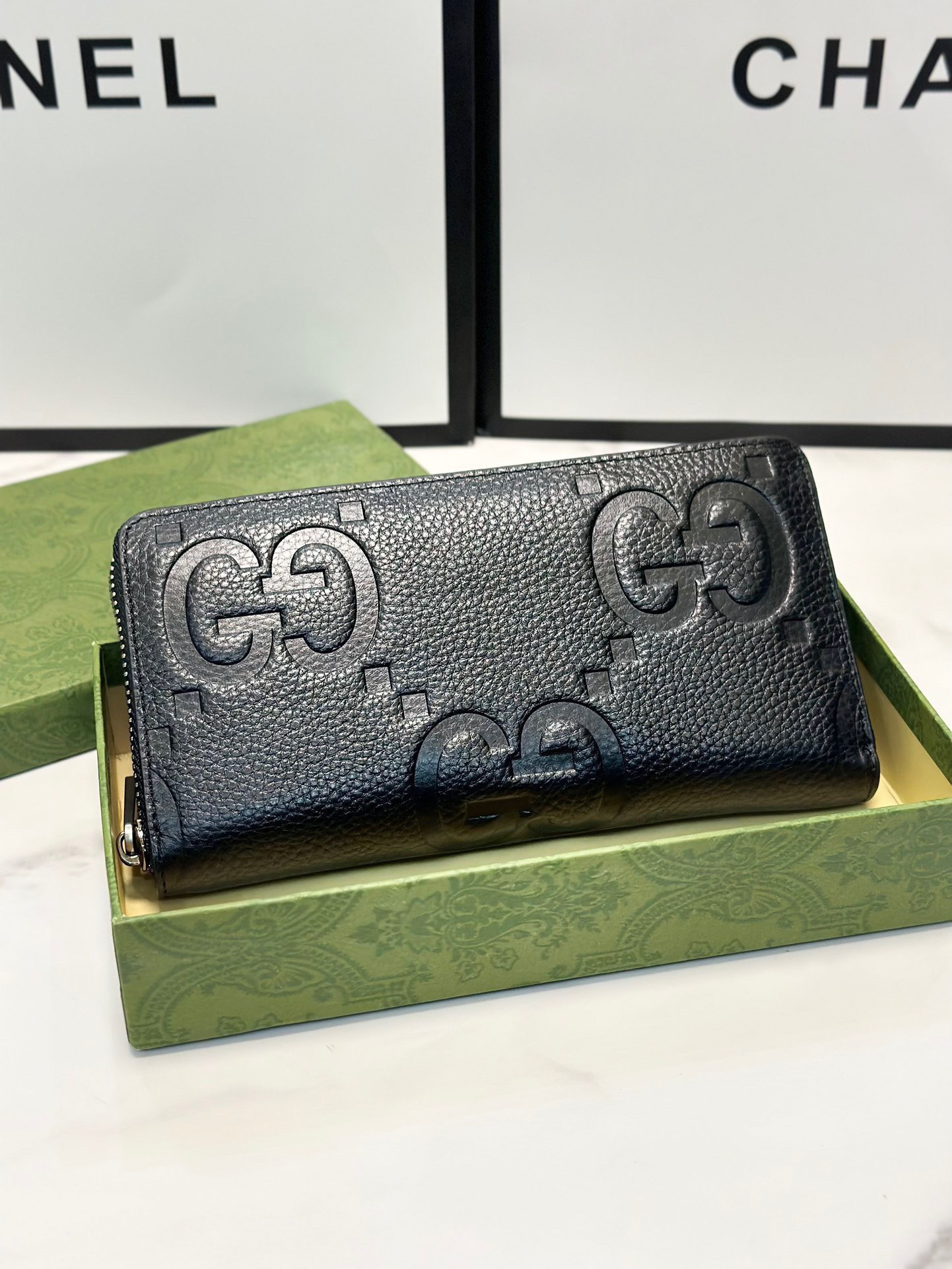 Gucci Black Leather Zip Around Wallet, 19x10cm, Fashionable and Practical 2 i1746629990500 2772 0 0