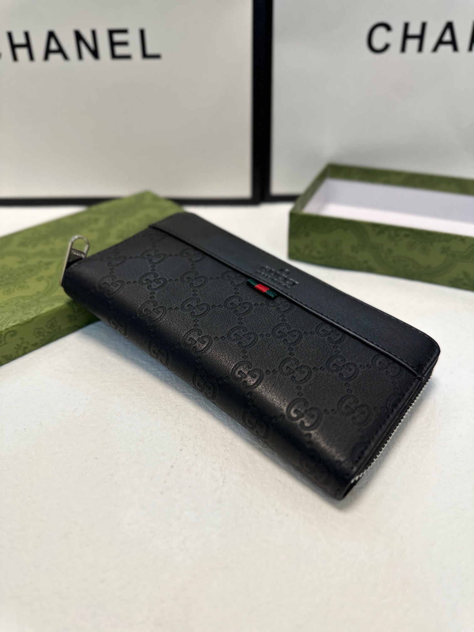 GUCCI新作 メンズ 手包 ブラック 本革 大容量