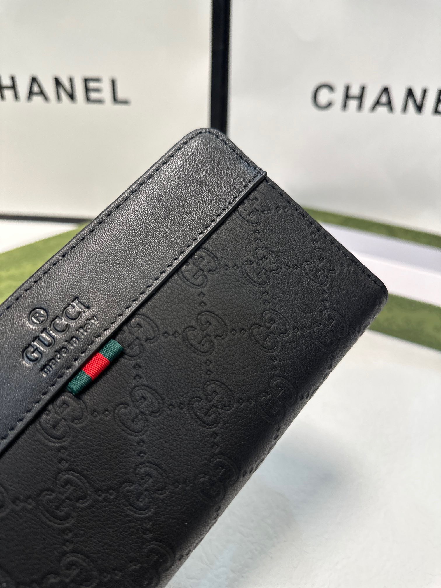 GUCCI新作 メンズ 手包 ブラック 本革 大容量