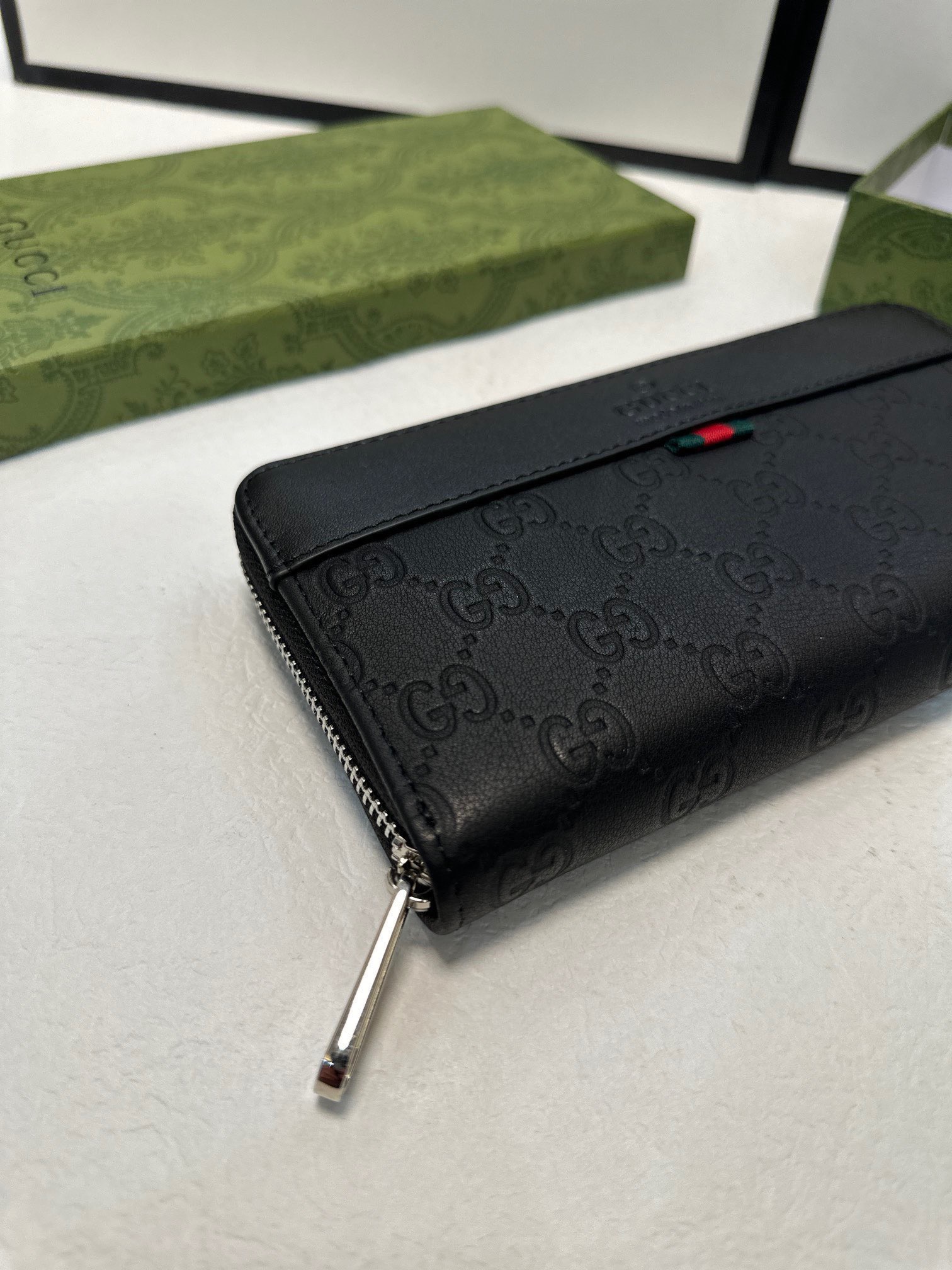 GUCCI新作 メンズ 手包 ブラック 本革 大容量