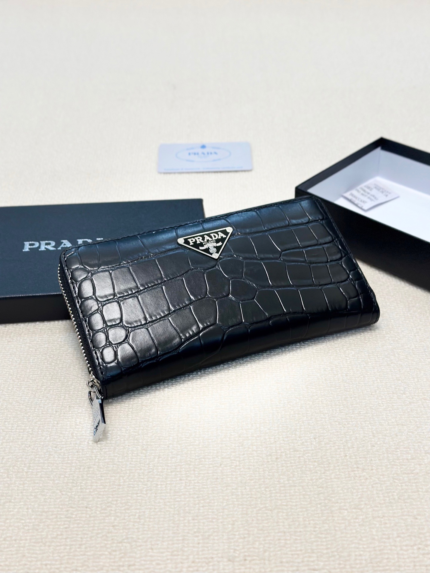 プラダ 男性用手包 ブラック 石目模様 牛革 多カードポケット