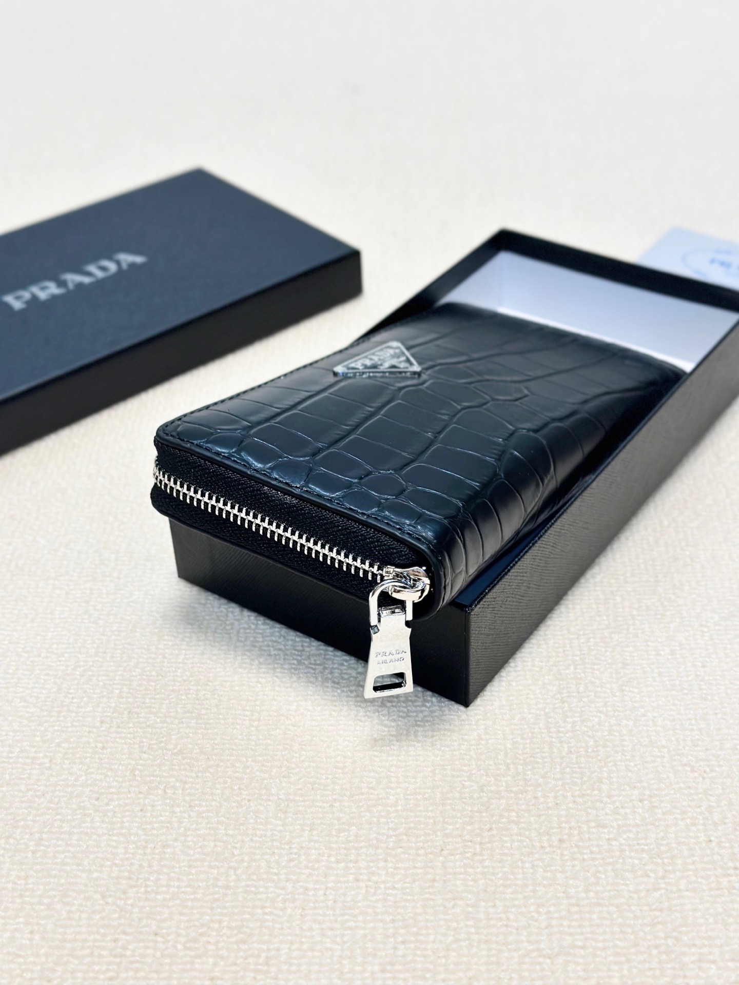 プラダ 男性用手包 ブラック 石目模様 牛革 多カードポケット