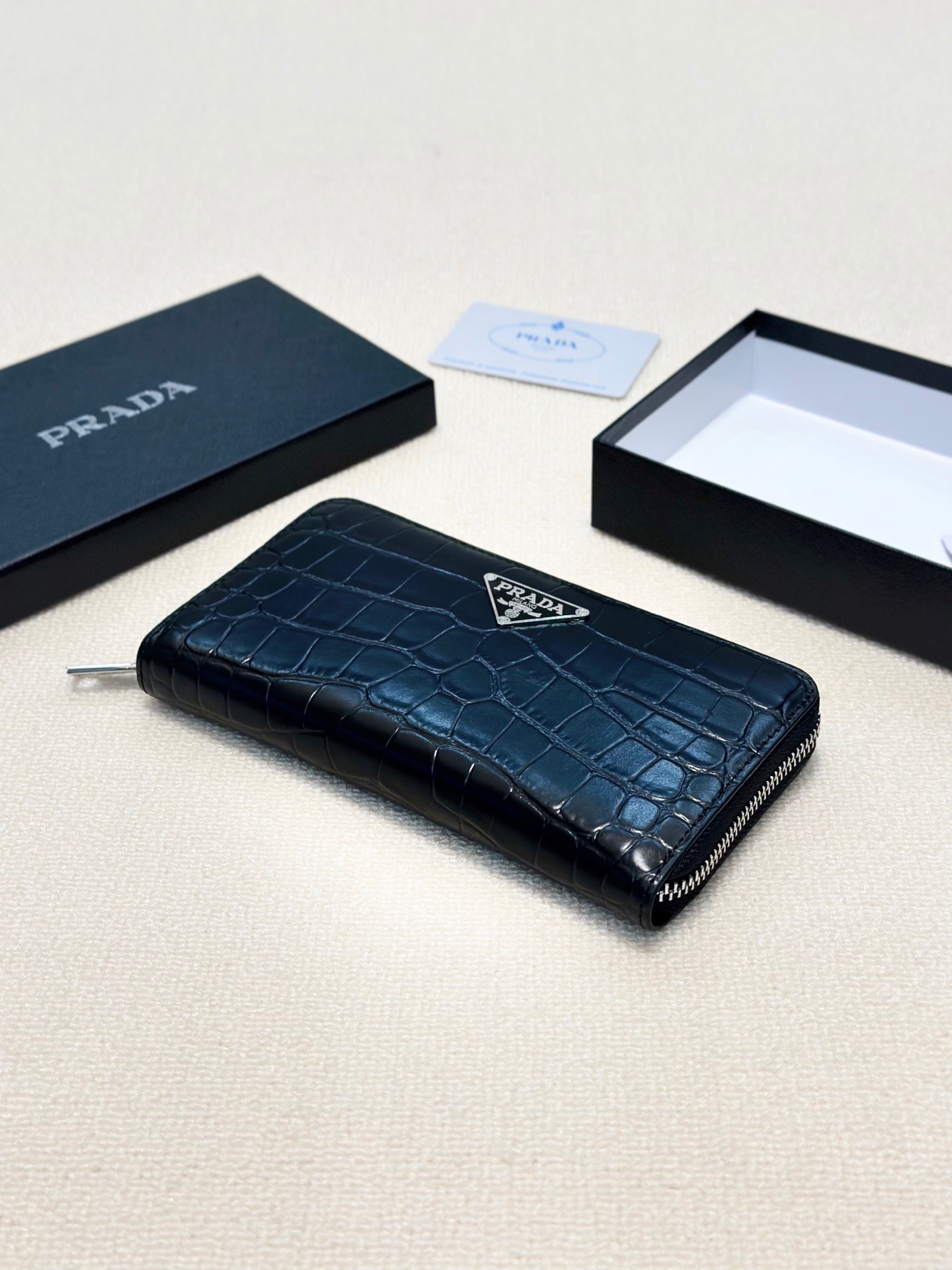 プラダ 男性用手包 ブラック 石目模様 牛革 多カードポケット