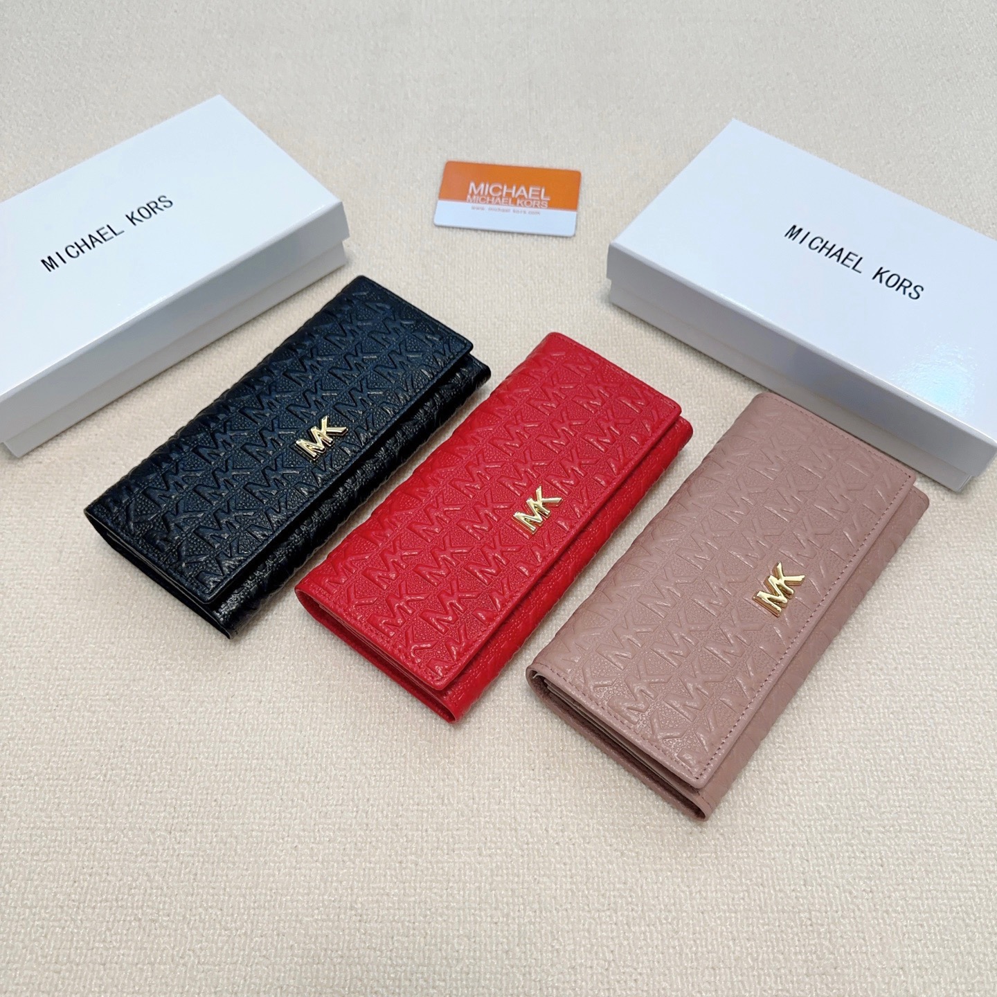 _dce9sd-HeSDSnyQb8_Ax7uO6cglVlud7EEfi9nA