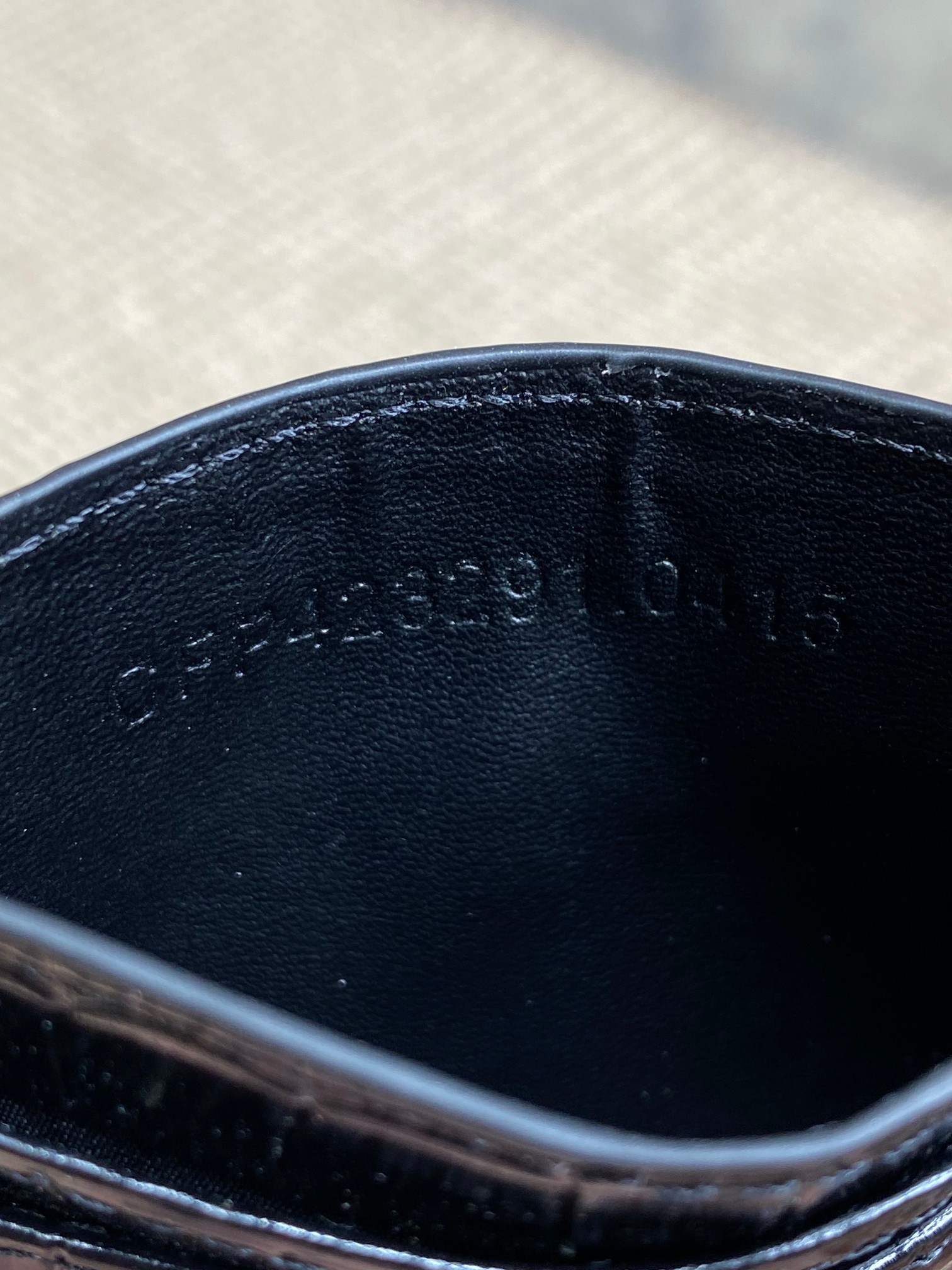 YSL圣罗兰经典logo亮光鳄鱼纹绗缝卡包尺寸10.5x7.5cm编码s206
