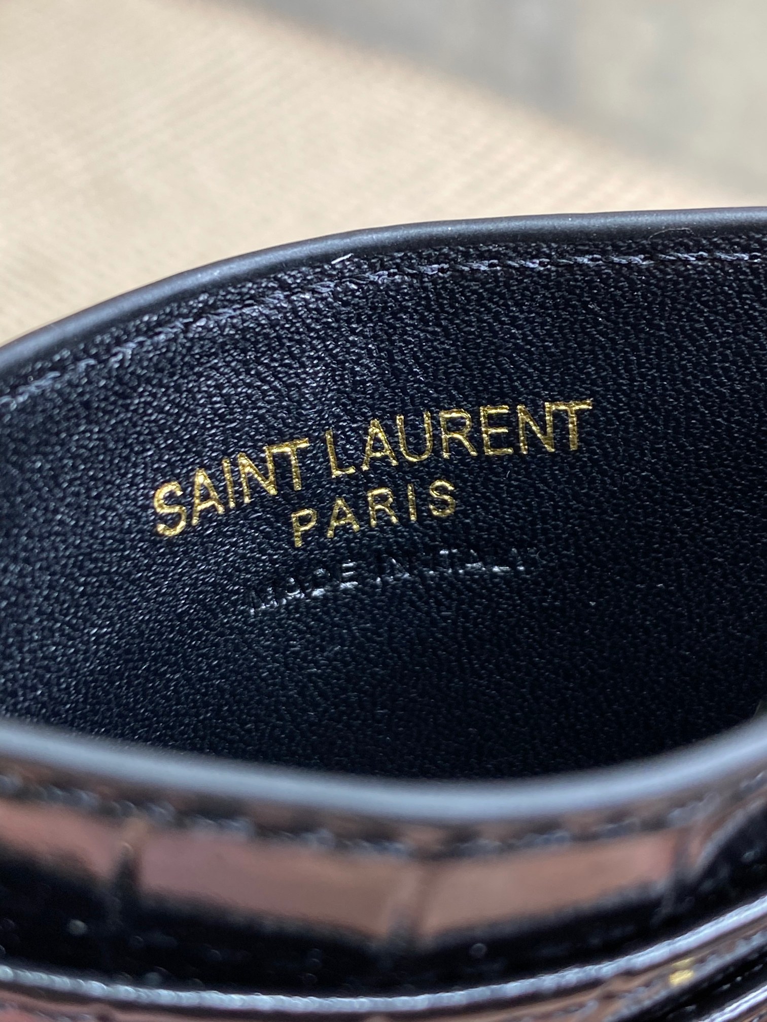 YSL圣罗兰经典logo亮光鳄鱼纹绗缝卡包尺寸10.5x7.5cm编码s206