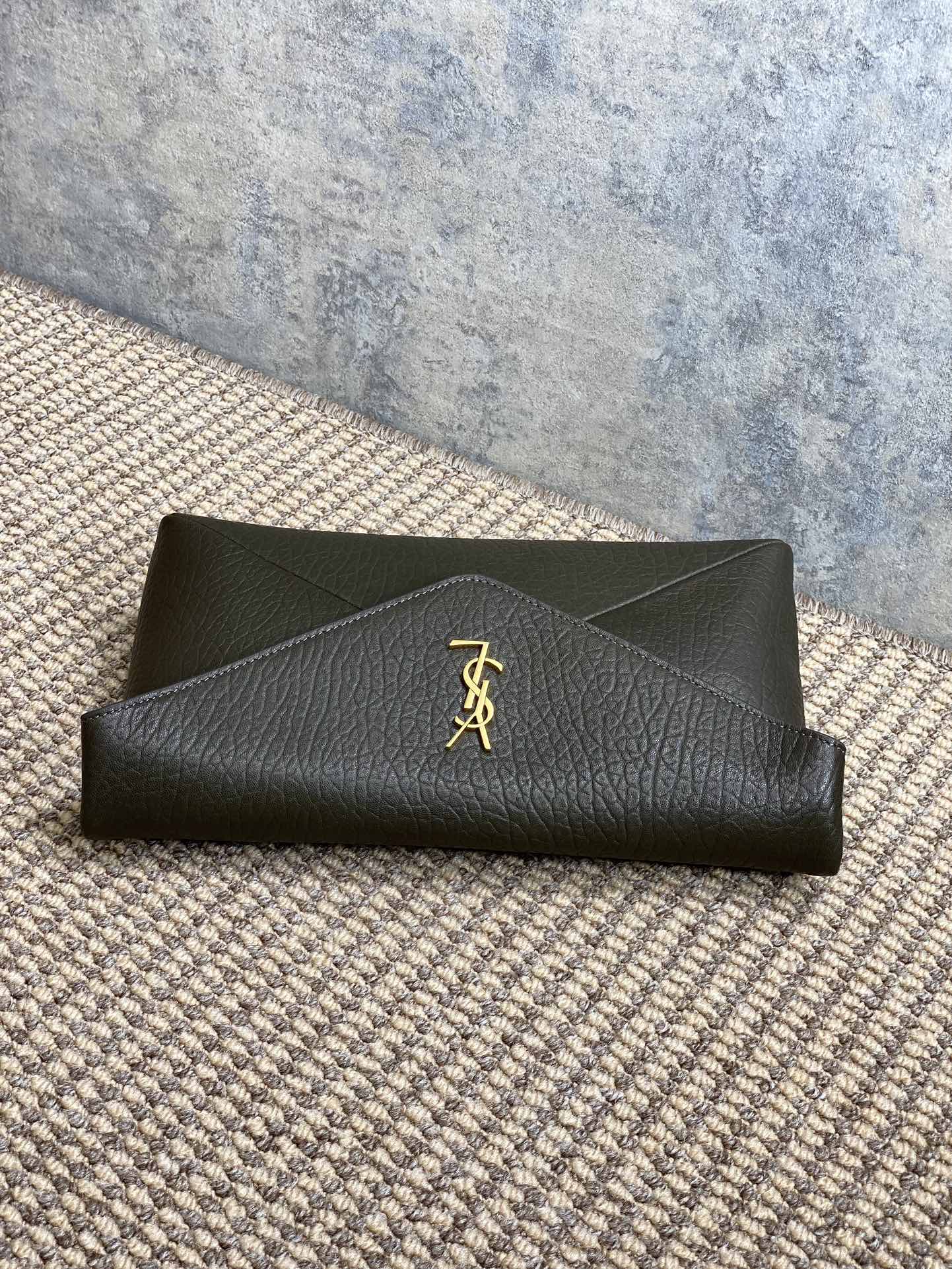 YSL Style Leather Card Holder Bags detail image 4 from source 763053