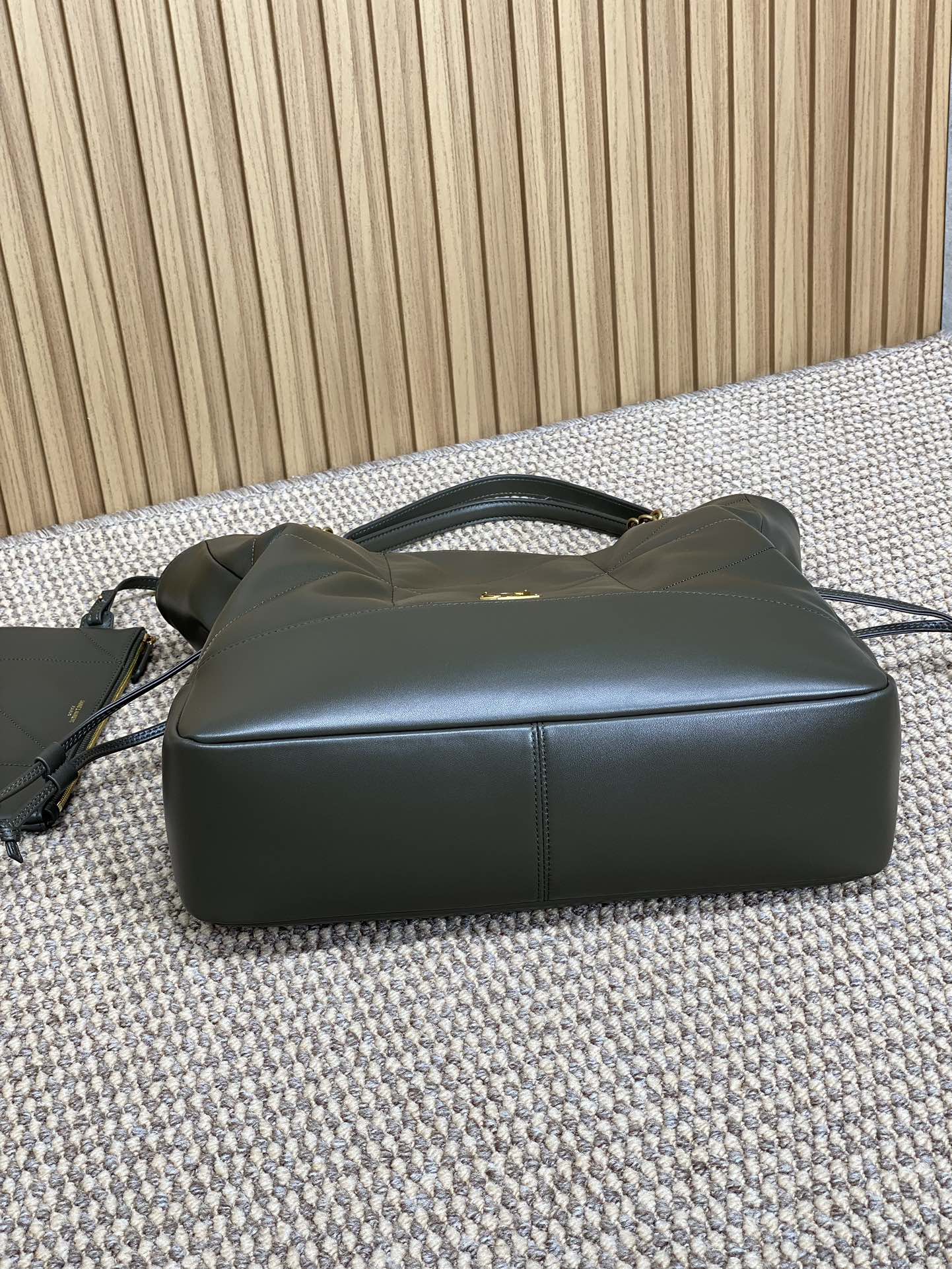 YSL Style Green Leather Chain Bag style reference detail image 6 from source 763070