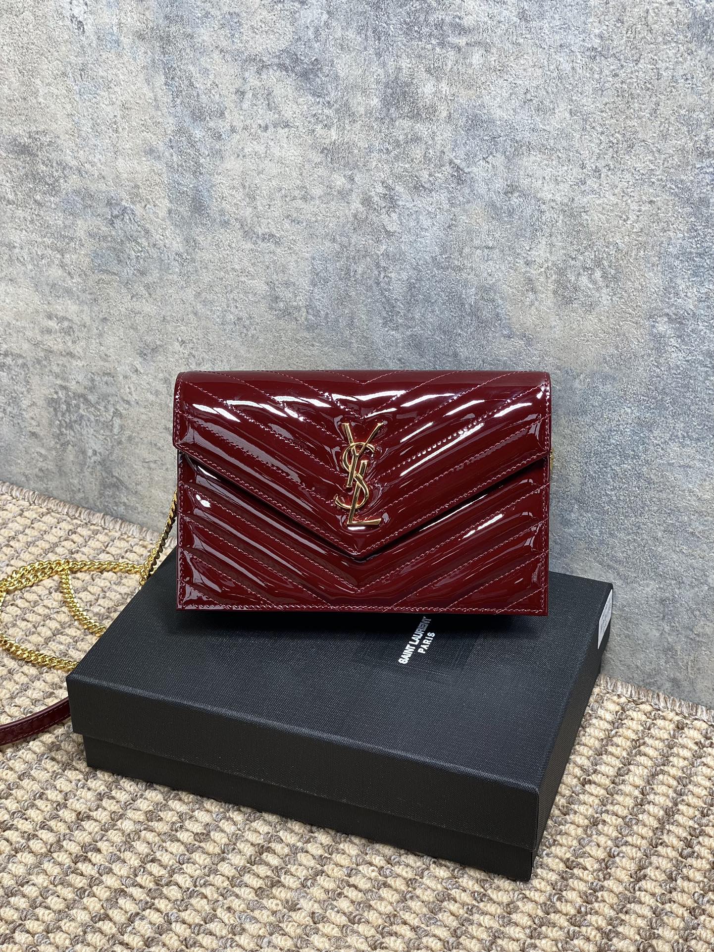 YSL Style Leather Chain Bag Lookbook Reference image 1