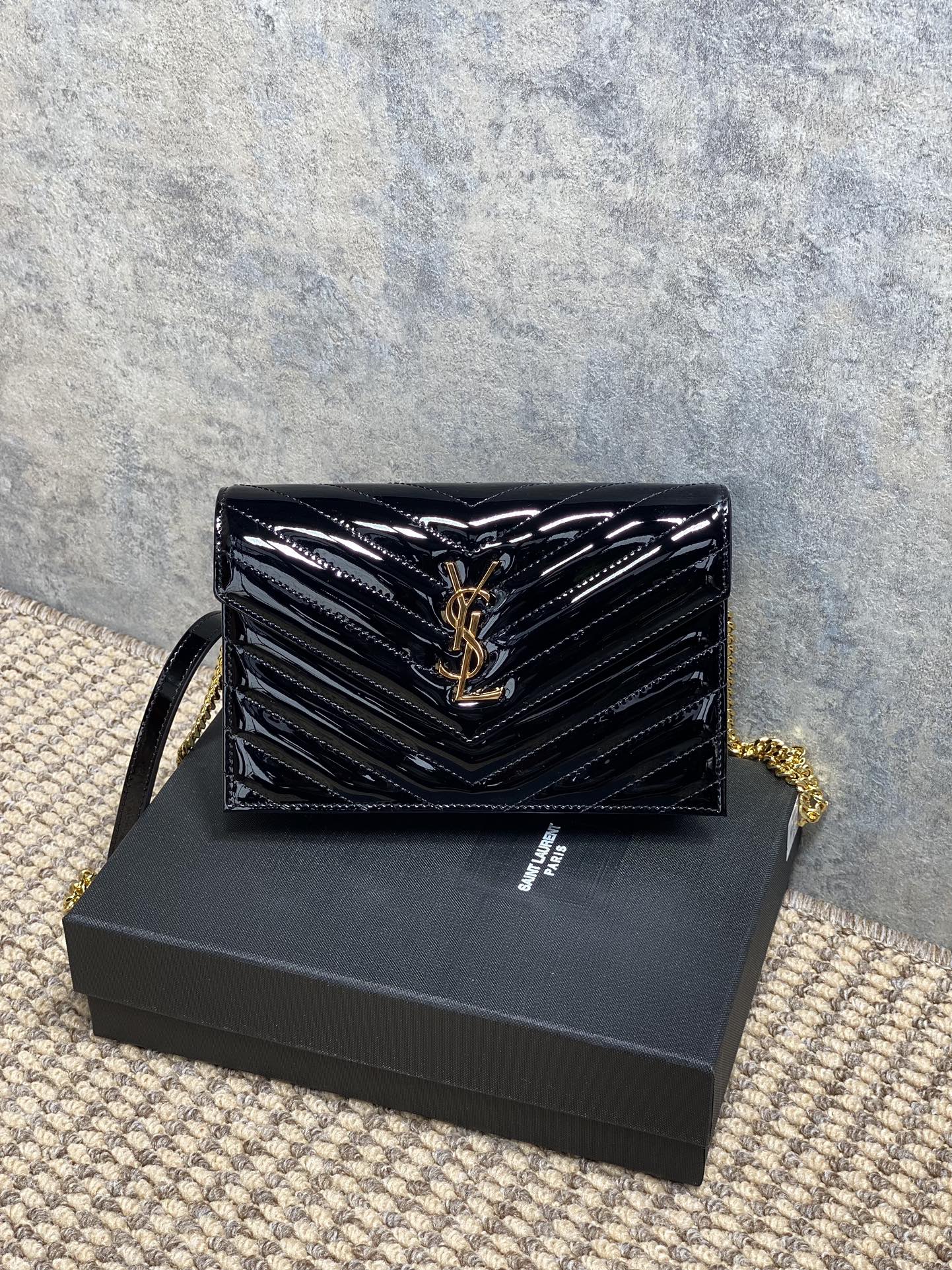 YSL Style Leather Chain Bag Lookbook Reference image 1