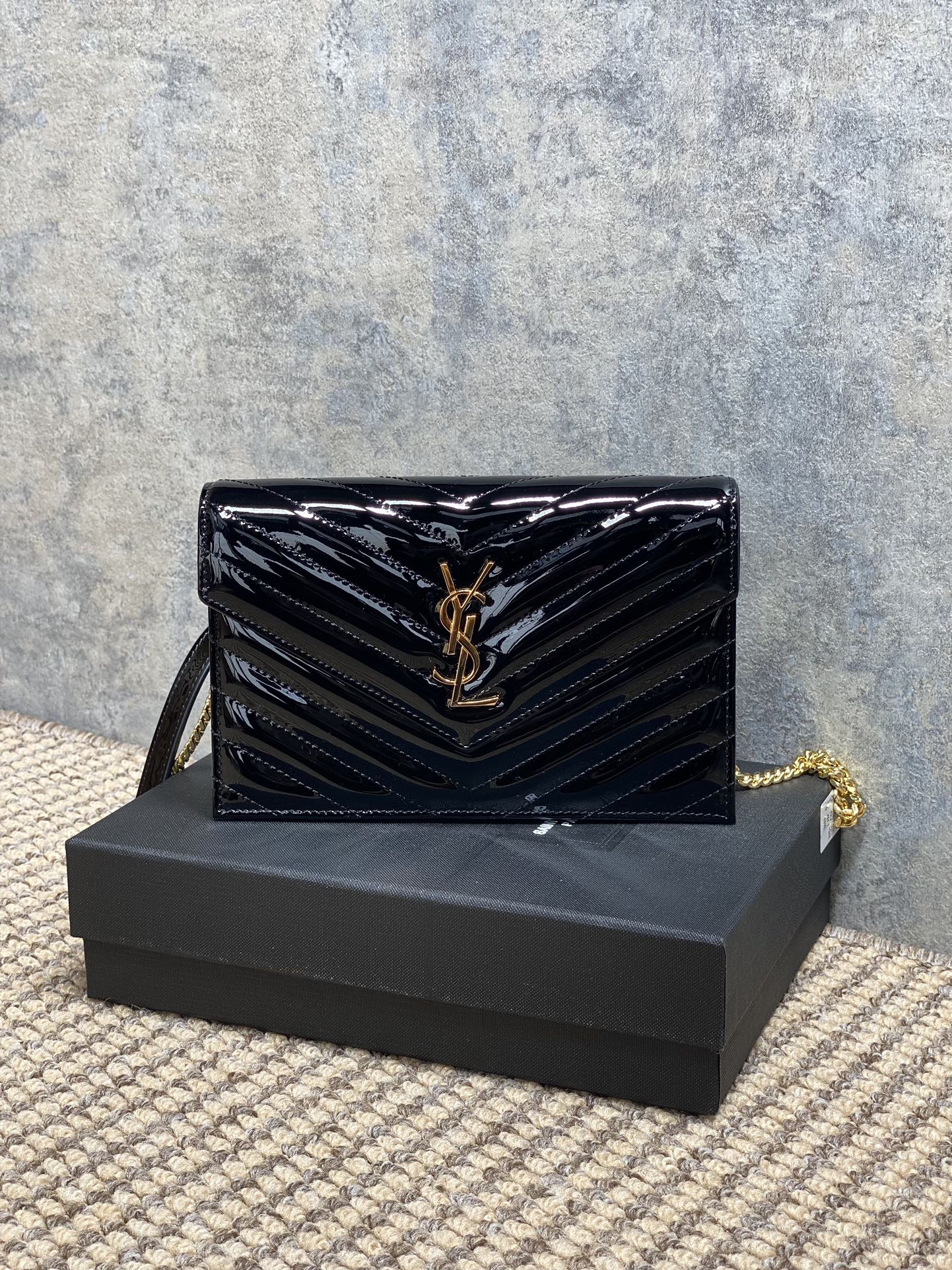 YSL Style Leather Chain Bag Lookbook Reference image 2