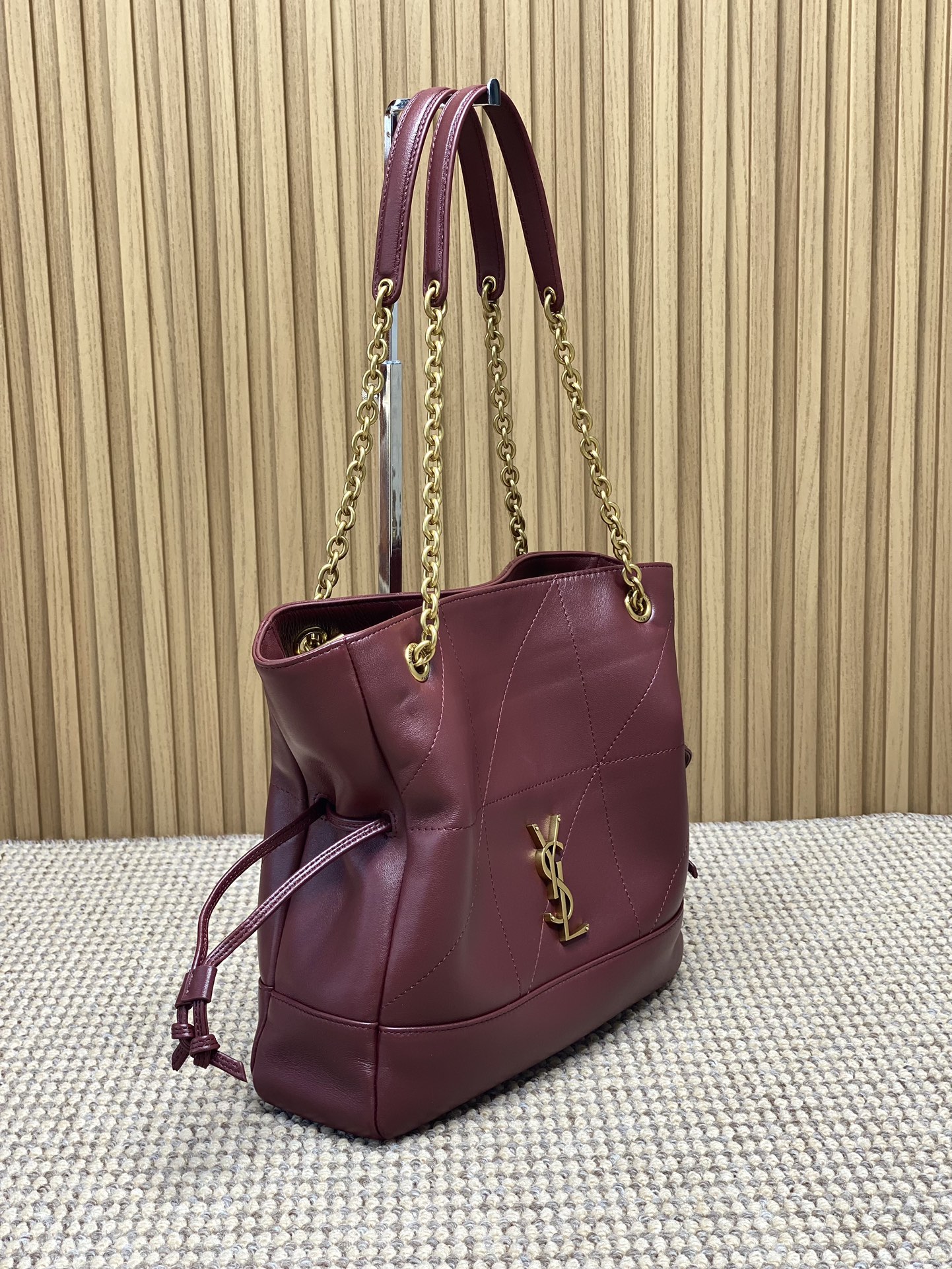 YSL Style Green Leather Chain Bag Lookbook Reference image 2