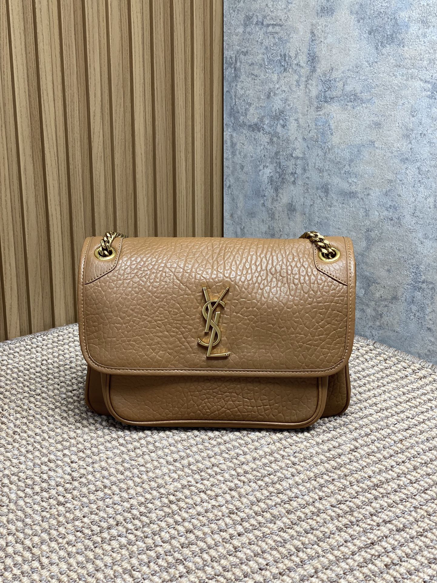 YSL Style Leather Chain Bag Lookbook Reference image 1