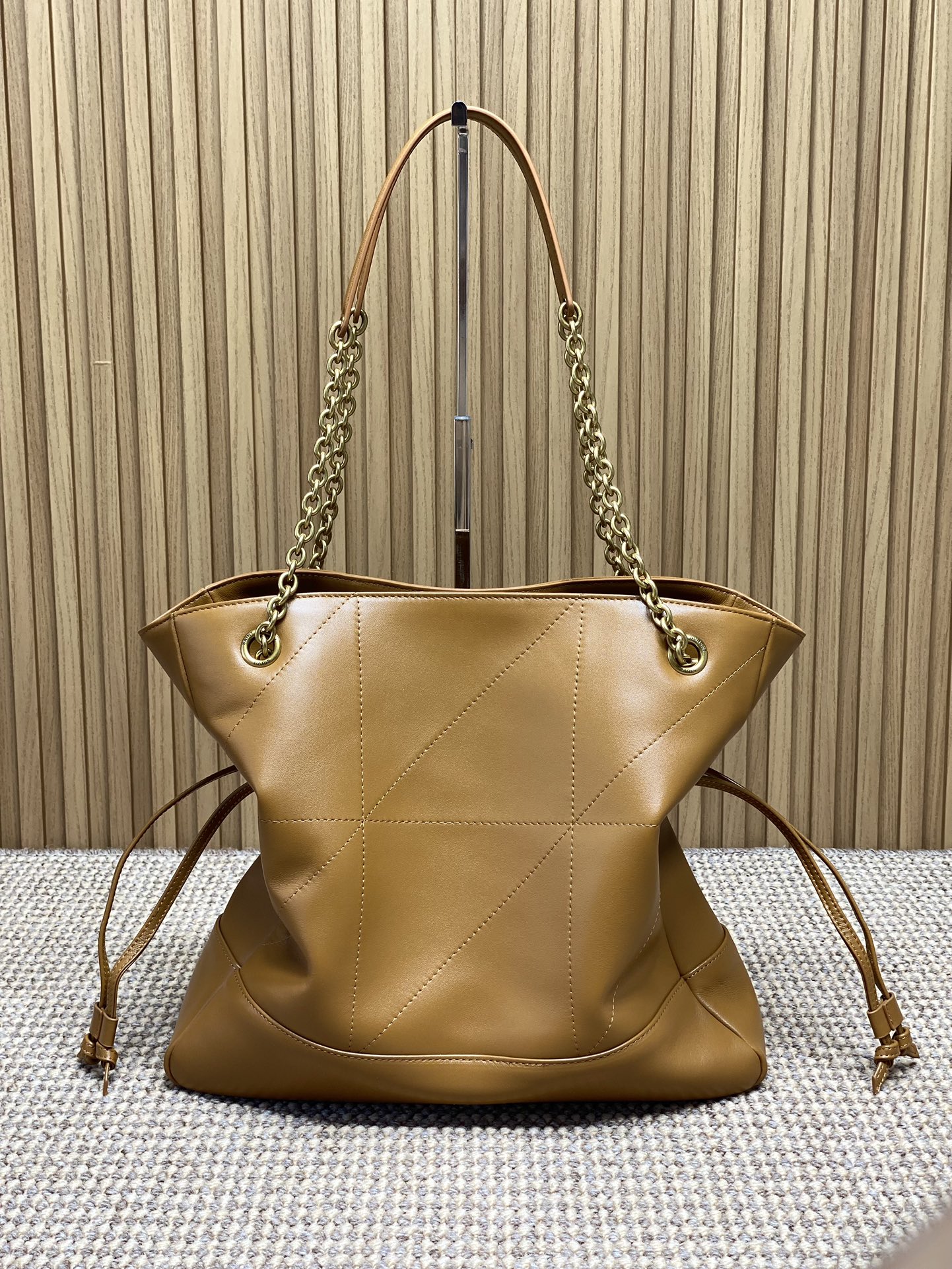 YSL Style Leather Chain Bag style reference detail image 3 from source 763072
