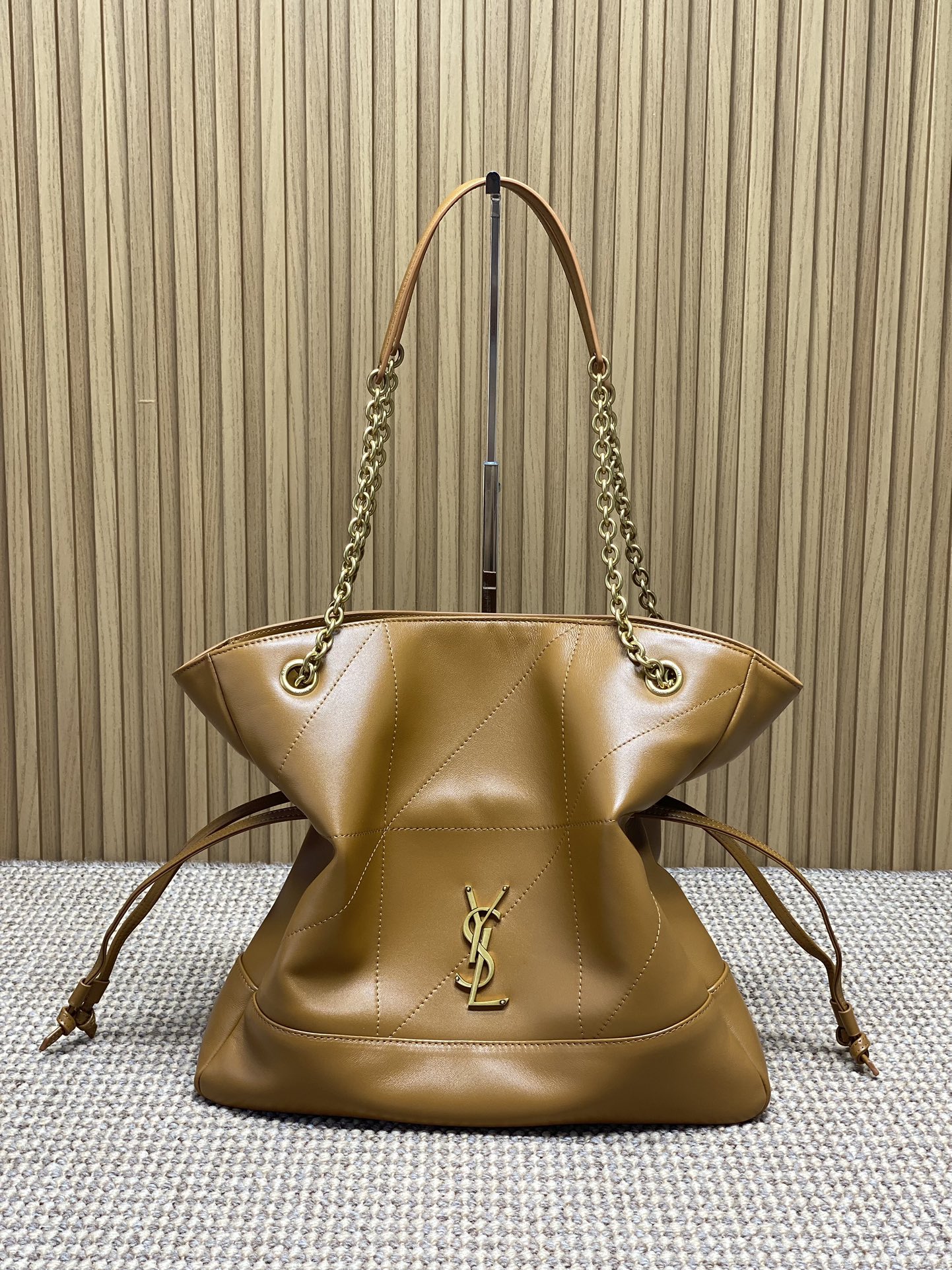 YSL Style Leather Chain Bag Lookbook Reference image 1