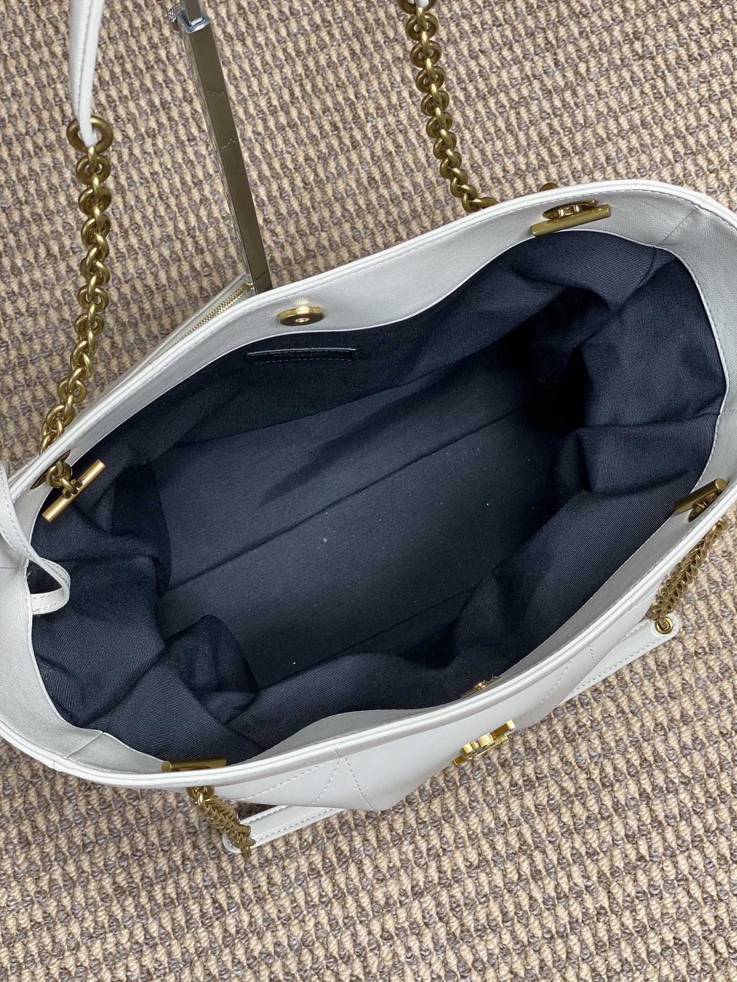 YSL Style White Leather Chain Bag style reference detail image 9 from source 763073
