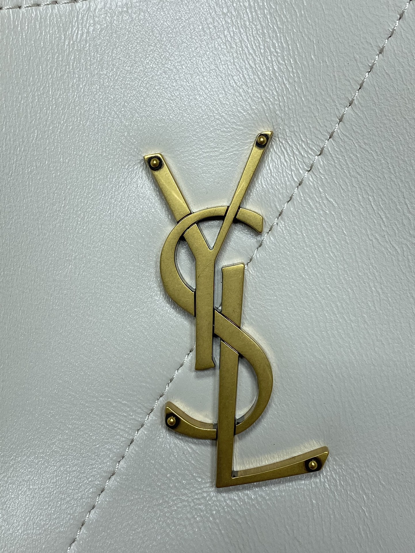 YSL Style White Leather Chain Bag style reference detail image 5 from source 763073