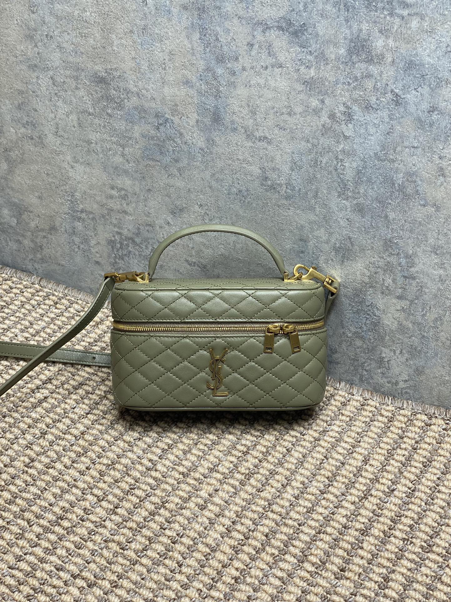 YSL Style Green Leather Crossbody Bag Lookbook Reference image 1