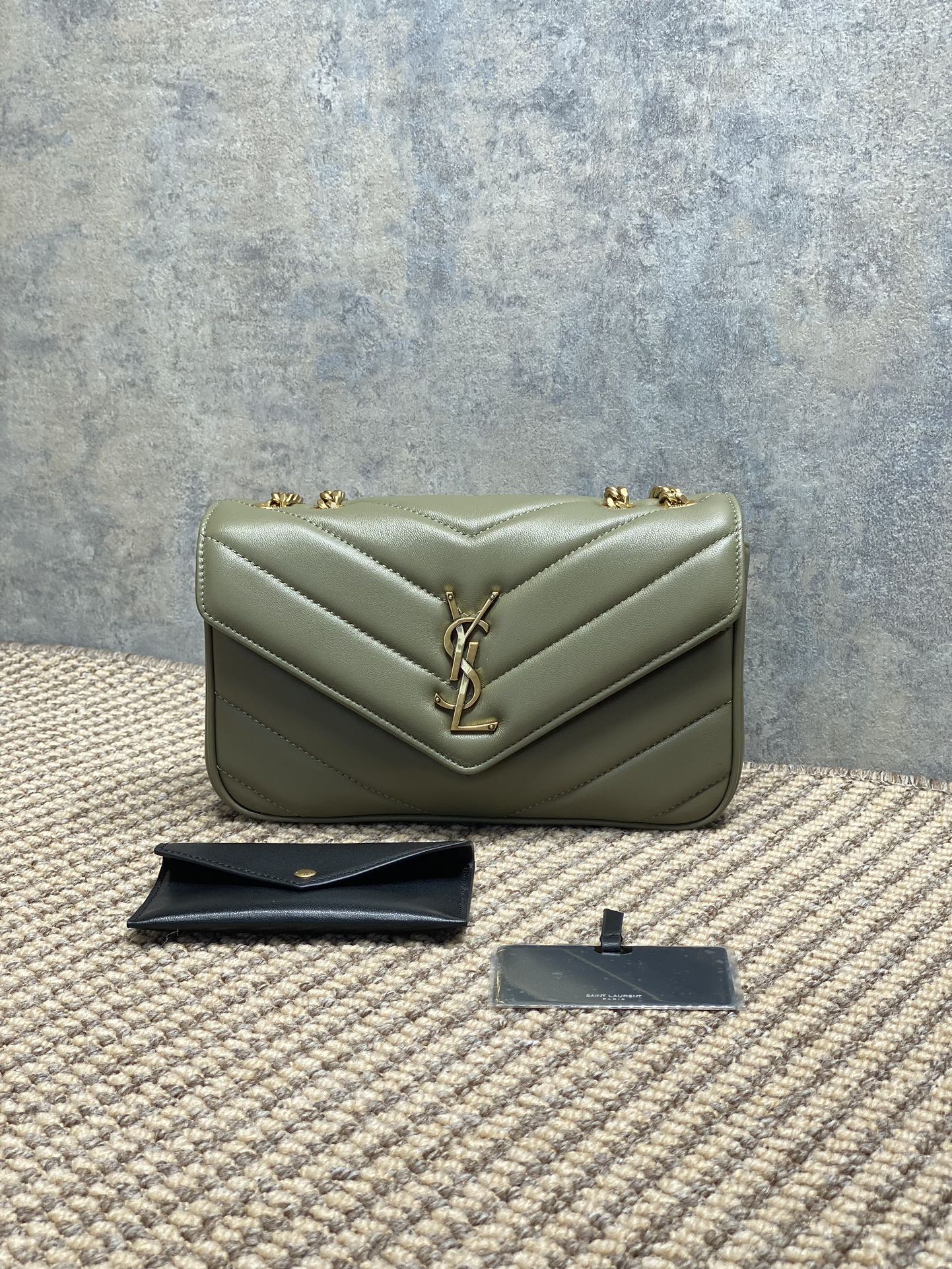 YSL Style Green Leather Card Holder Lookbook Reference image 2