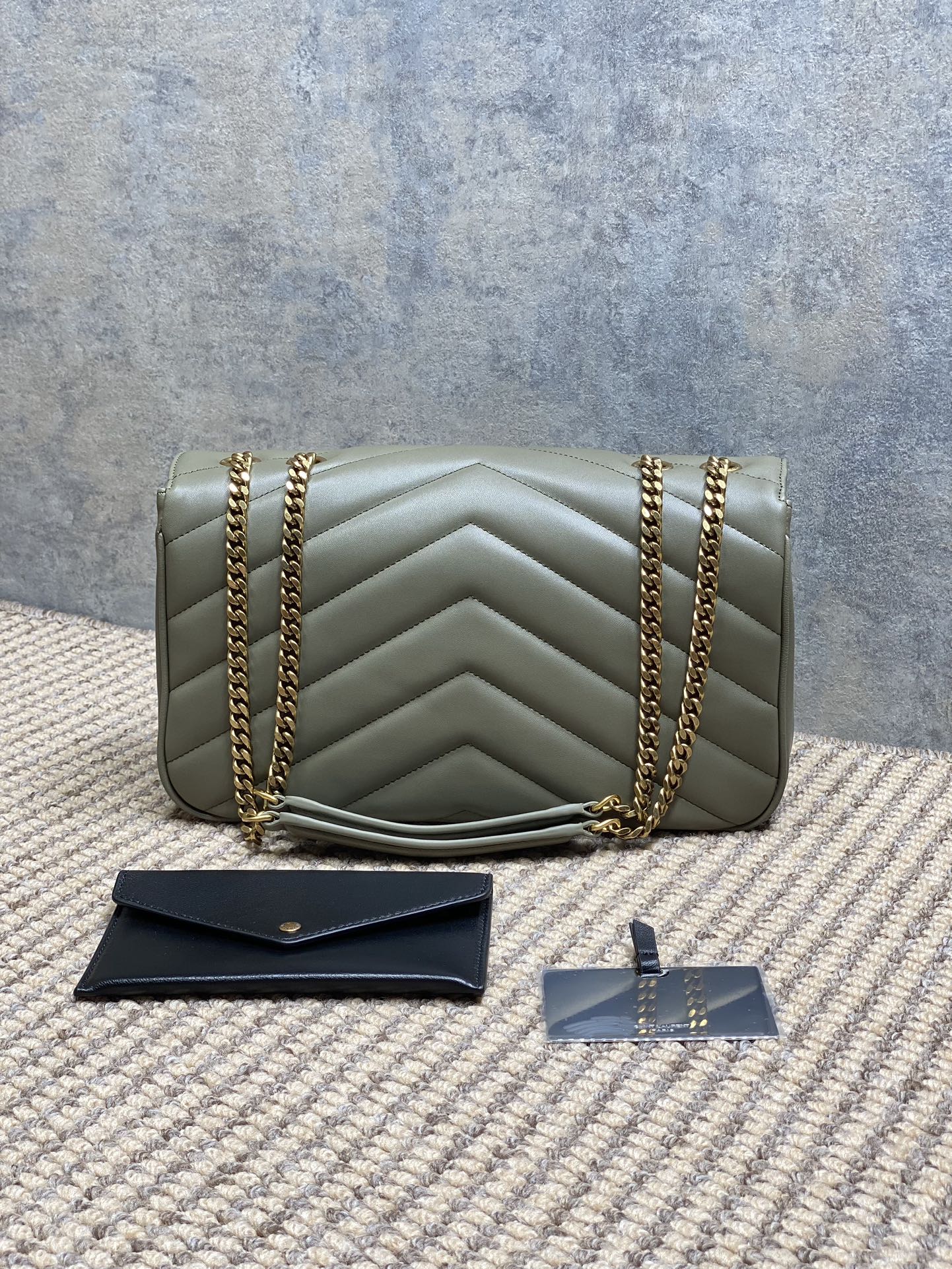 YSL Style Green Leather Card Holder Lookbook Reference image 2