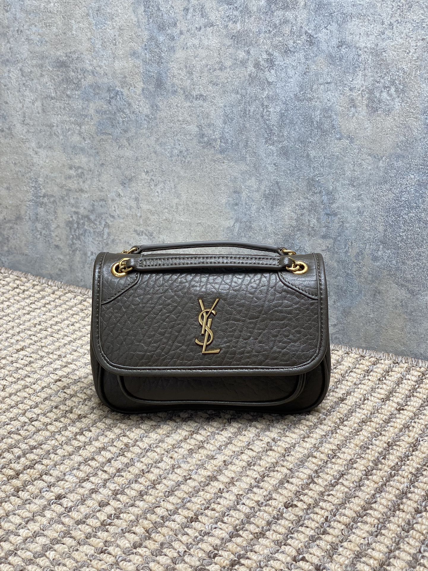 YSL Style Green Leather Chain Bag Lookbook Reference image 1