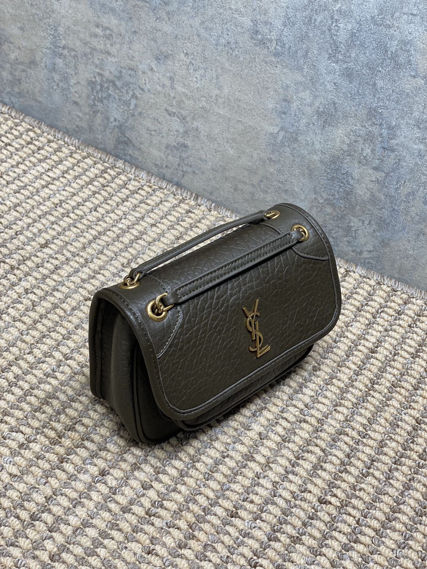 YSL Style Green Leather Chain Bag Lookbook Reference image 2