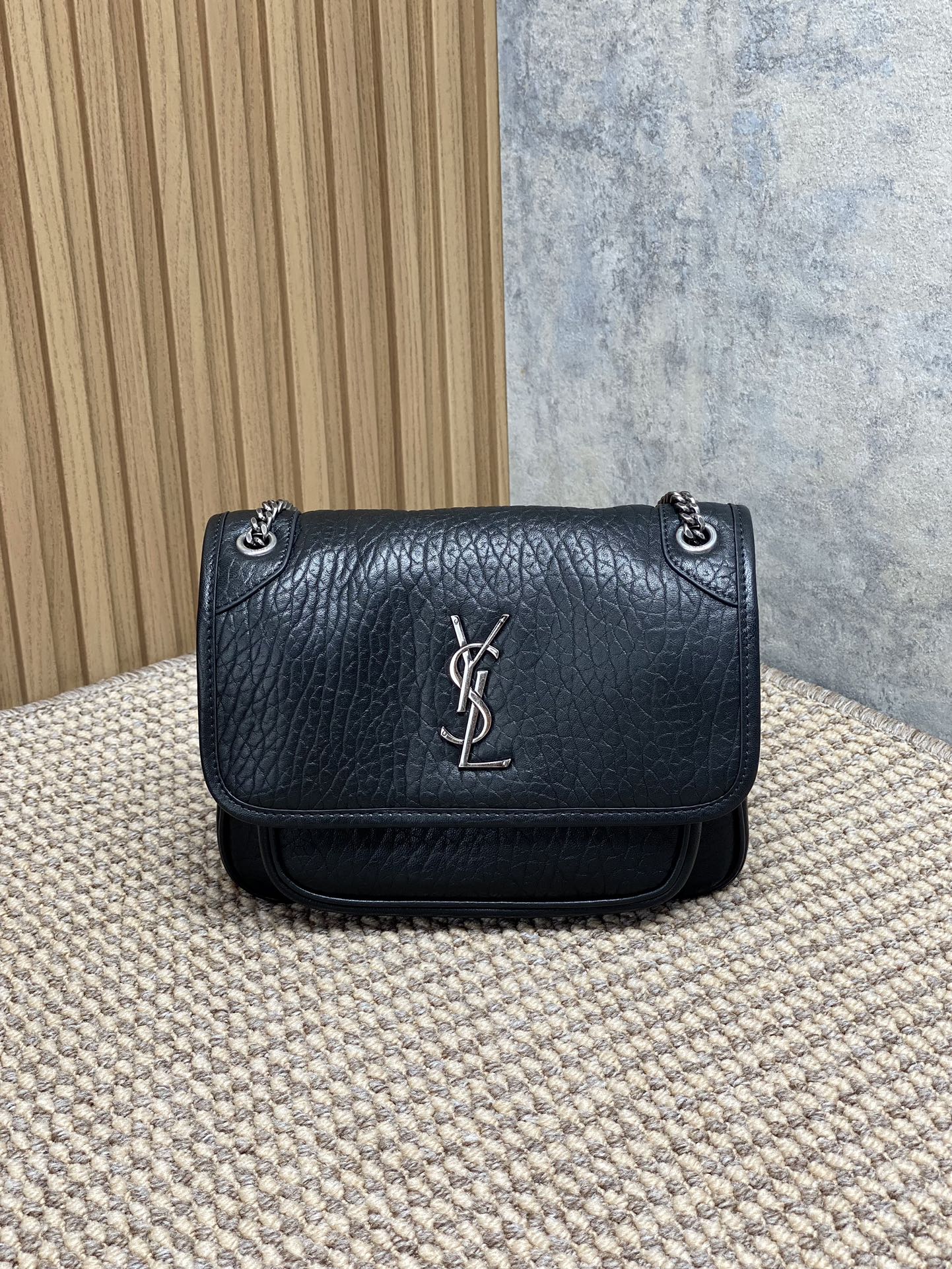 YSL Style Leather Chain Bag Lookbook Reference image 1