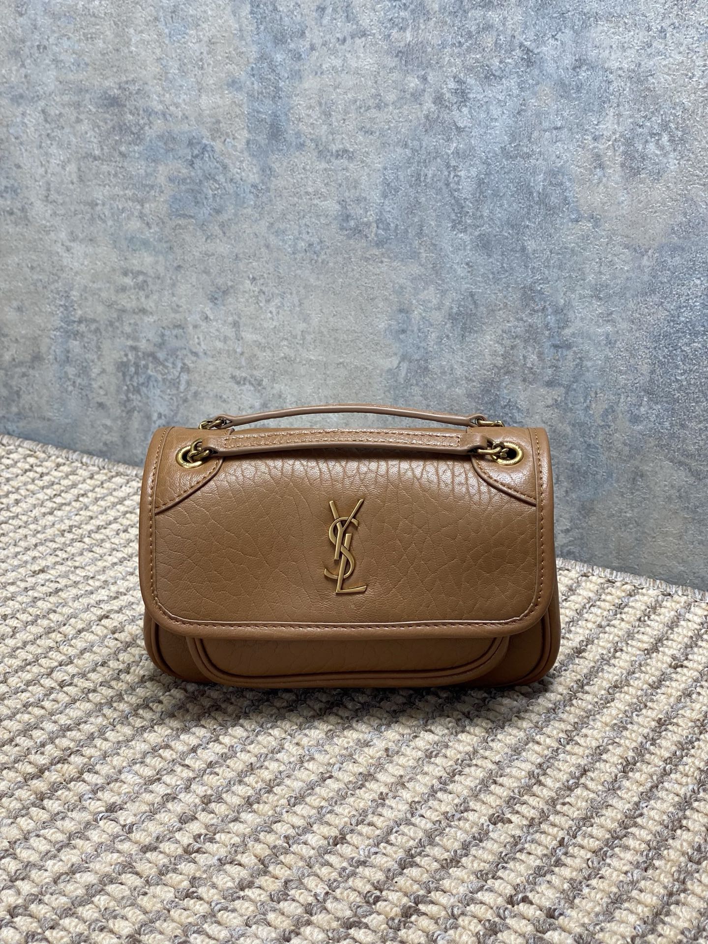 YSL Style Leather Chain Bag Lookbook Reference image 1