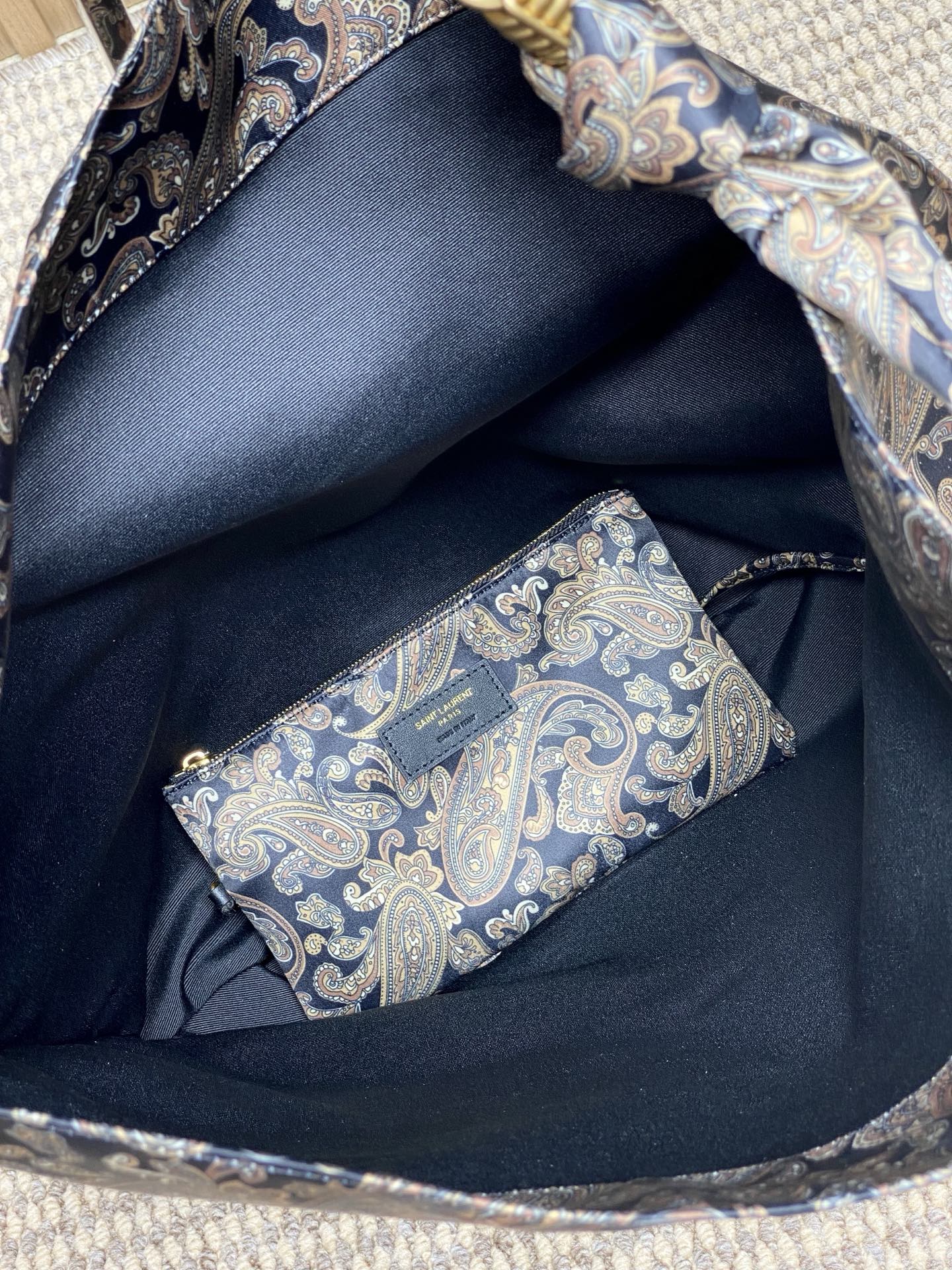 YSL Style Tote Bag style reference detail image 9 from source 770822