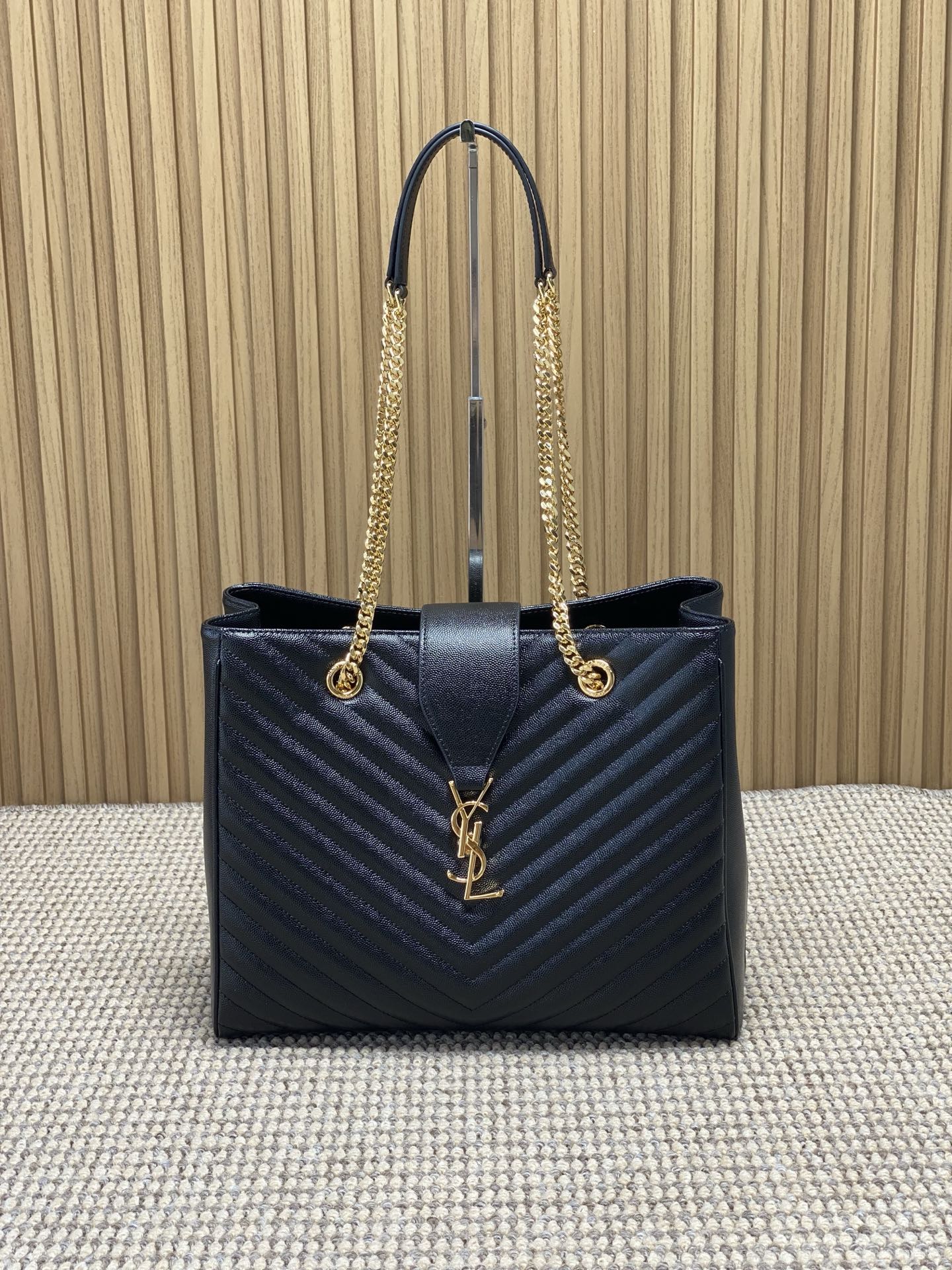 YSL Style Leather Chain Bag Lookbook Reference image 1
