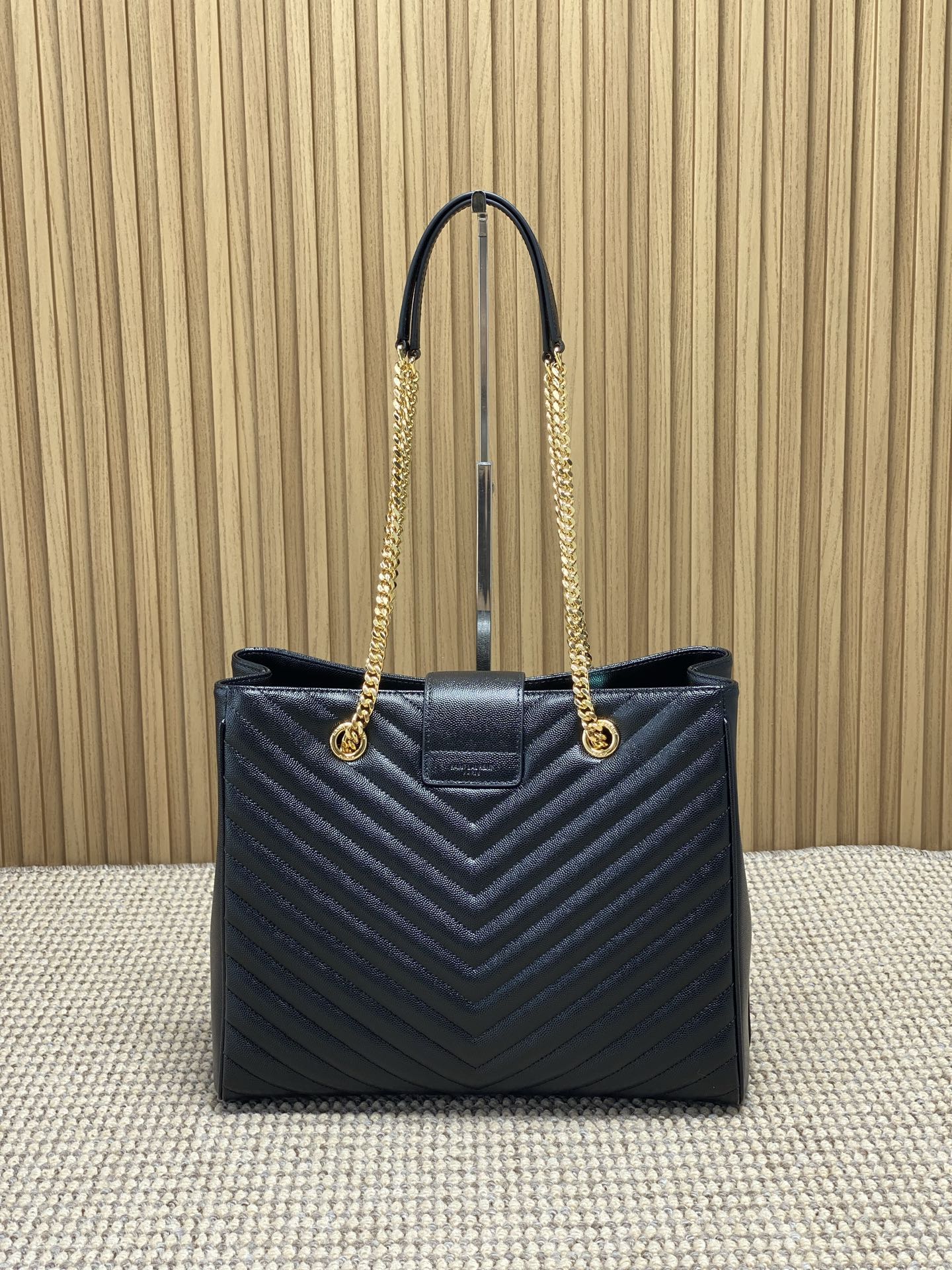 YSL Style Leather Chain Bag Lookbook Reference image 2