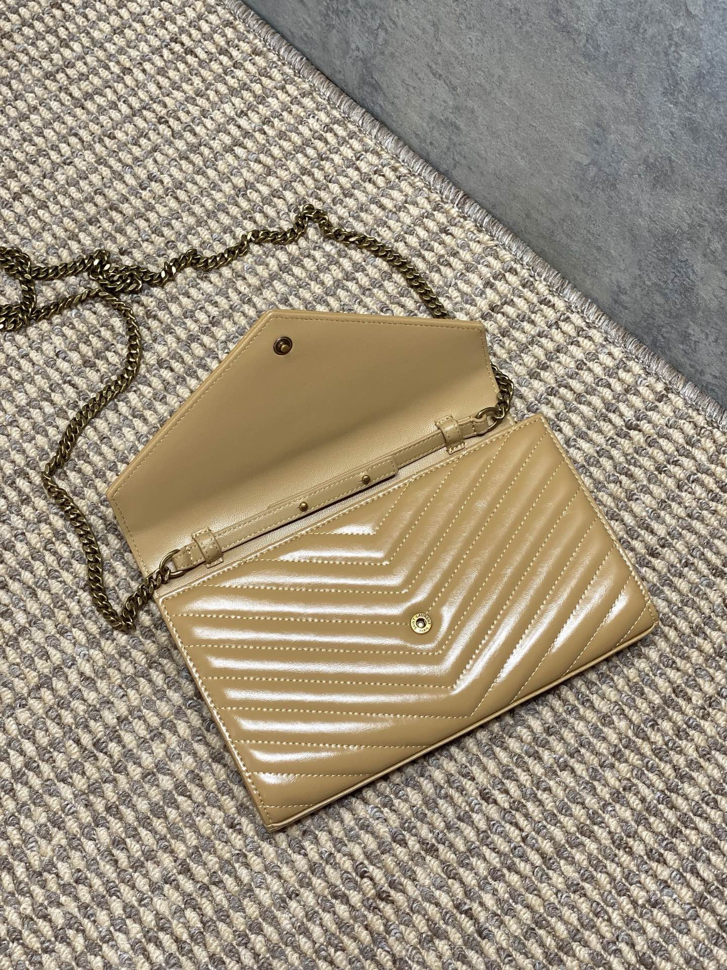 YSL Style Beige Clutch Bags Clutch detail image 5 from source 745616