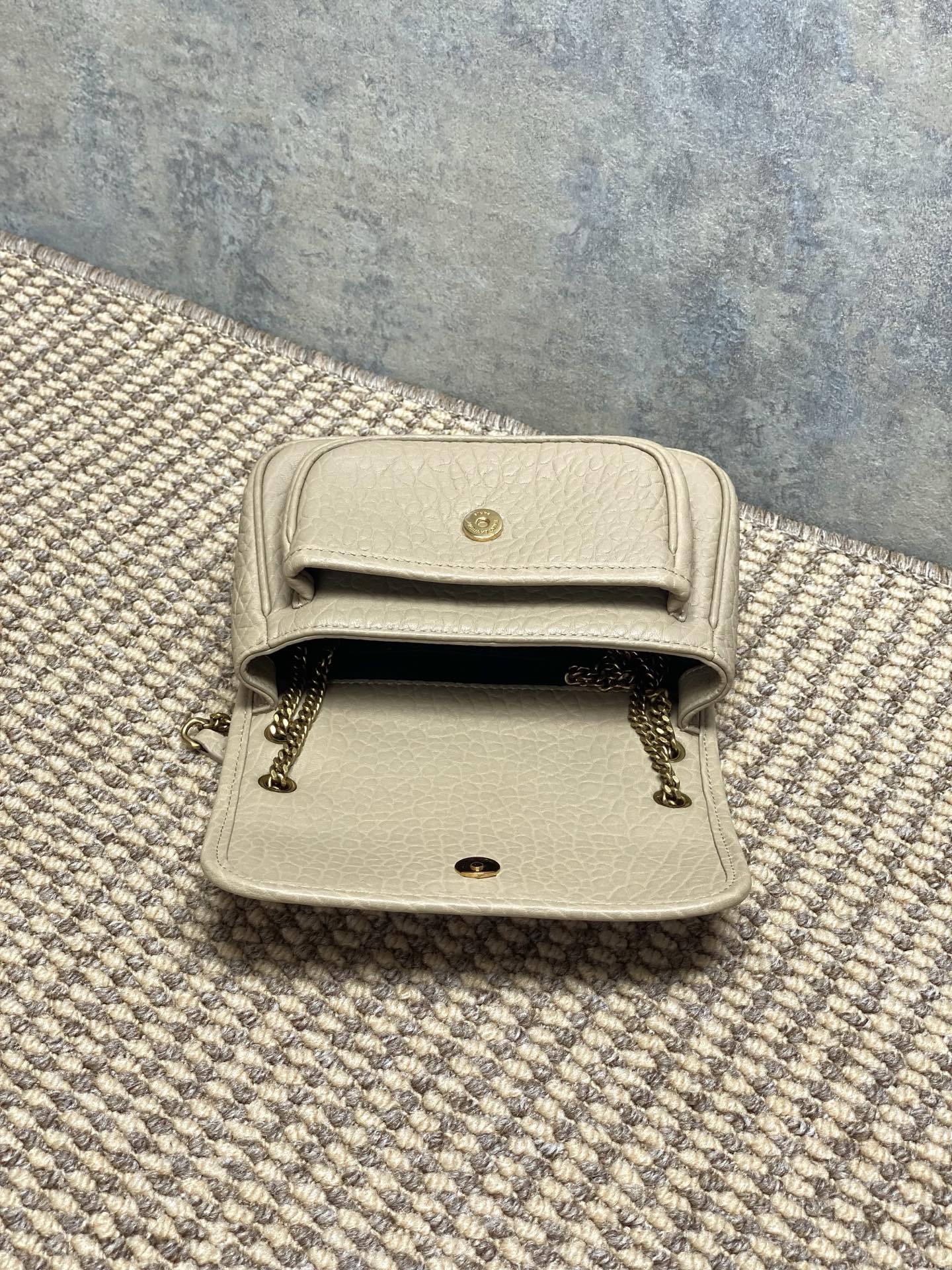 YSL Style Leather Chain Bag style reference detail image 5 from source 729390