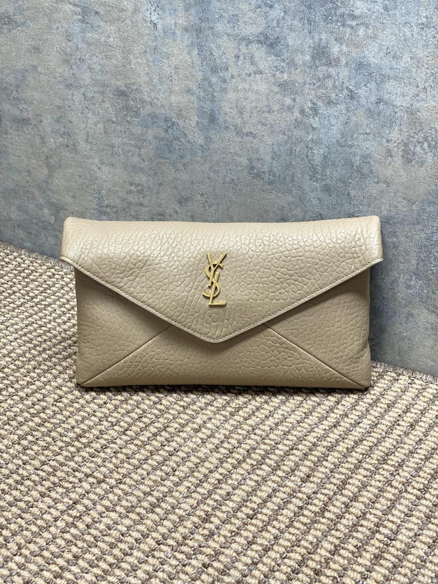 YSL Style Clutch Lookbook Reference image 1