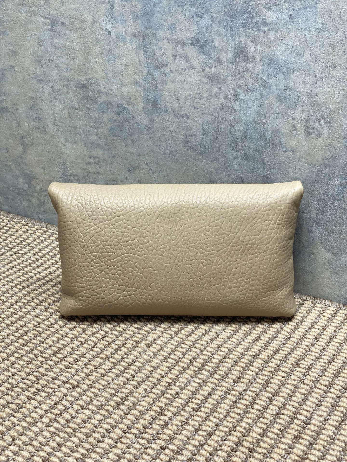 YSL Style Clutch Lookbook Reference image 2