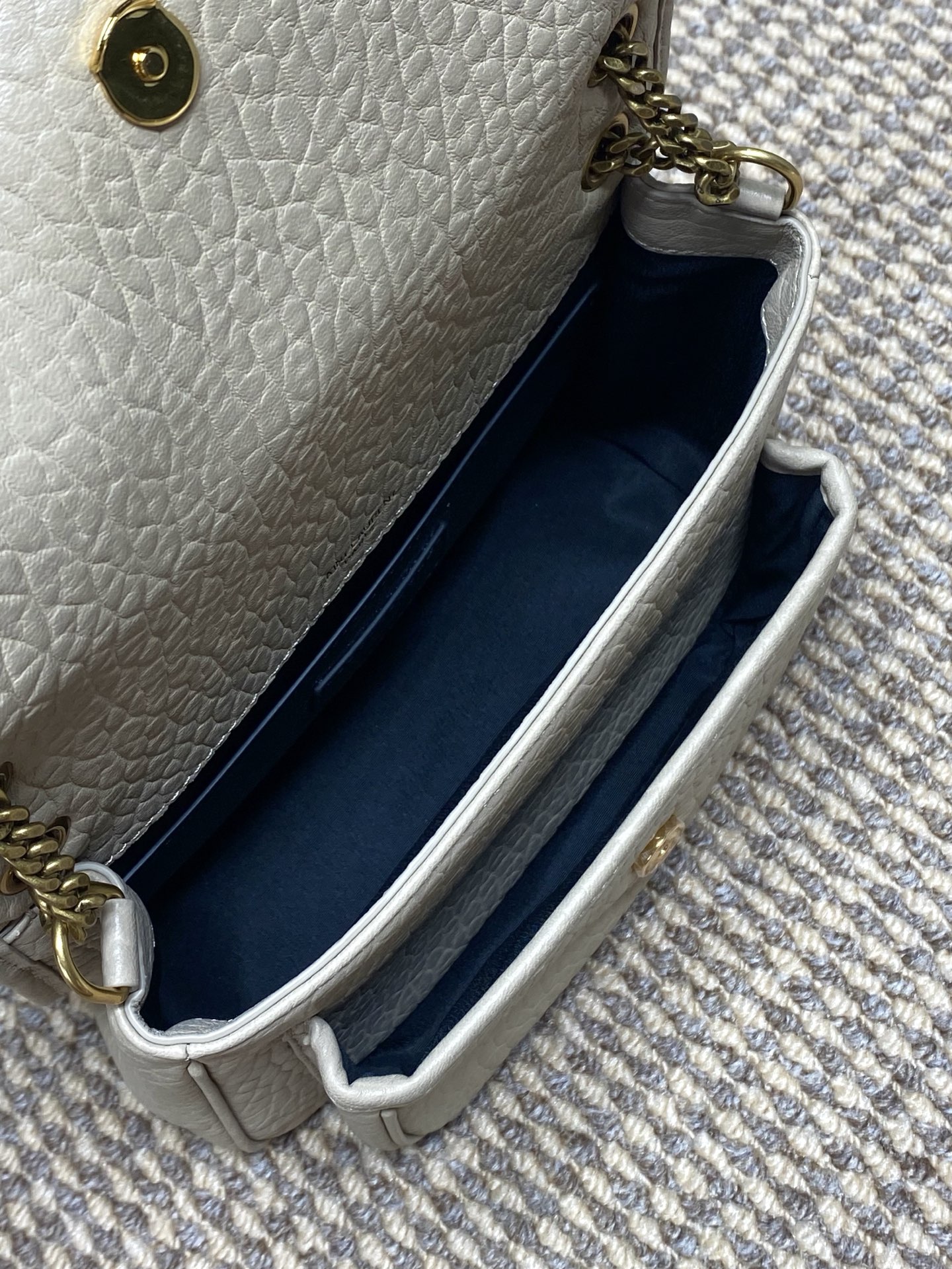 YSL Style Leather Chain Bag style reference detail image 9 from source 729416