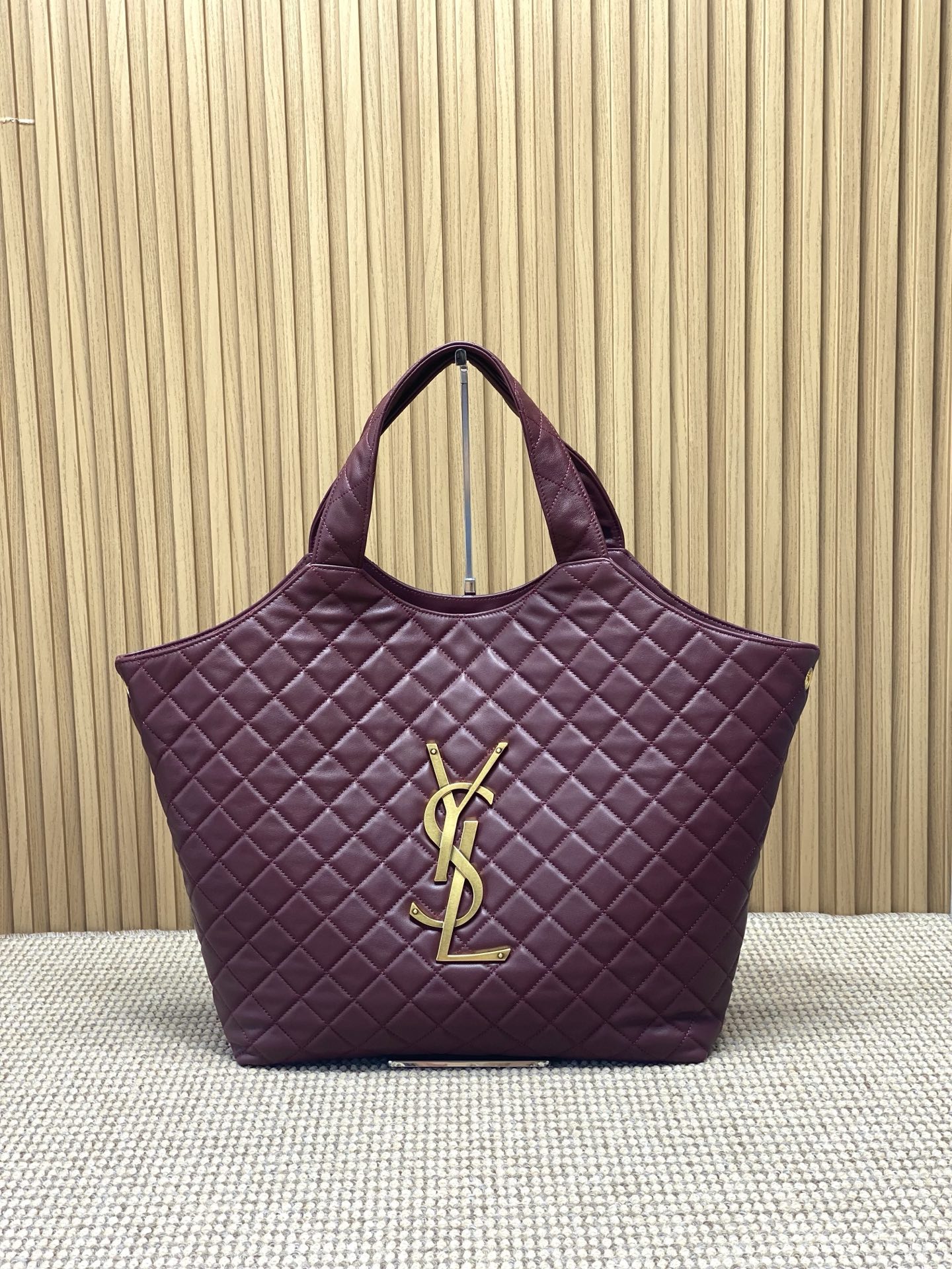 YSL Style Leather Tote Bag Lookbook Reference image 1