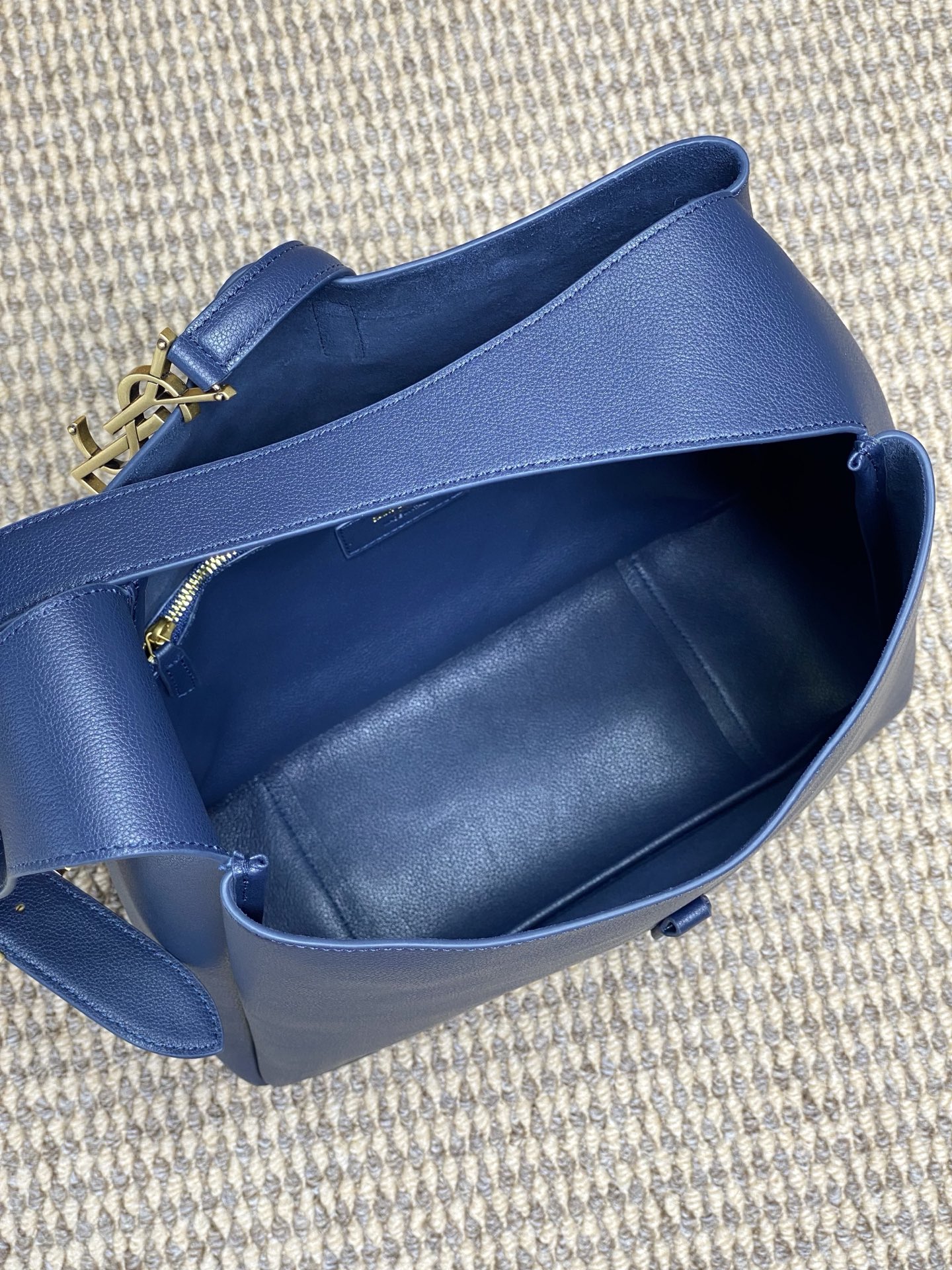 Yves Saint Laurent Blue Leather Shoulder Bag with Gold Logo, 30x31x13cm 9 i1756451809864 6518 0 7