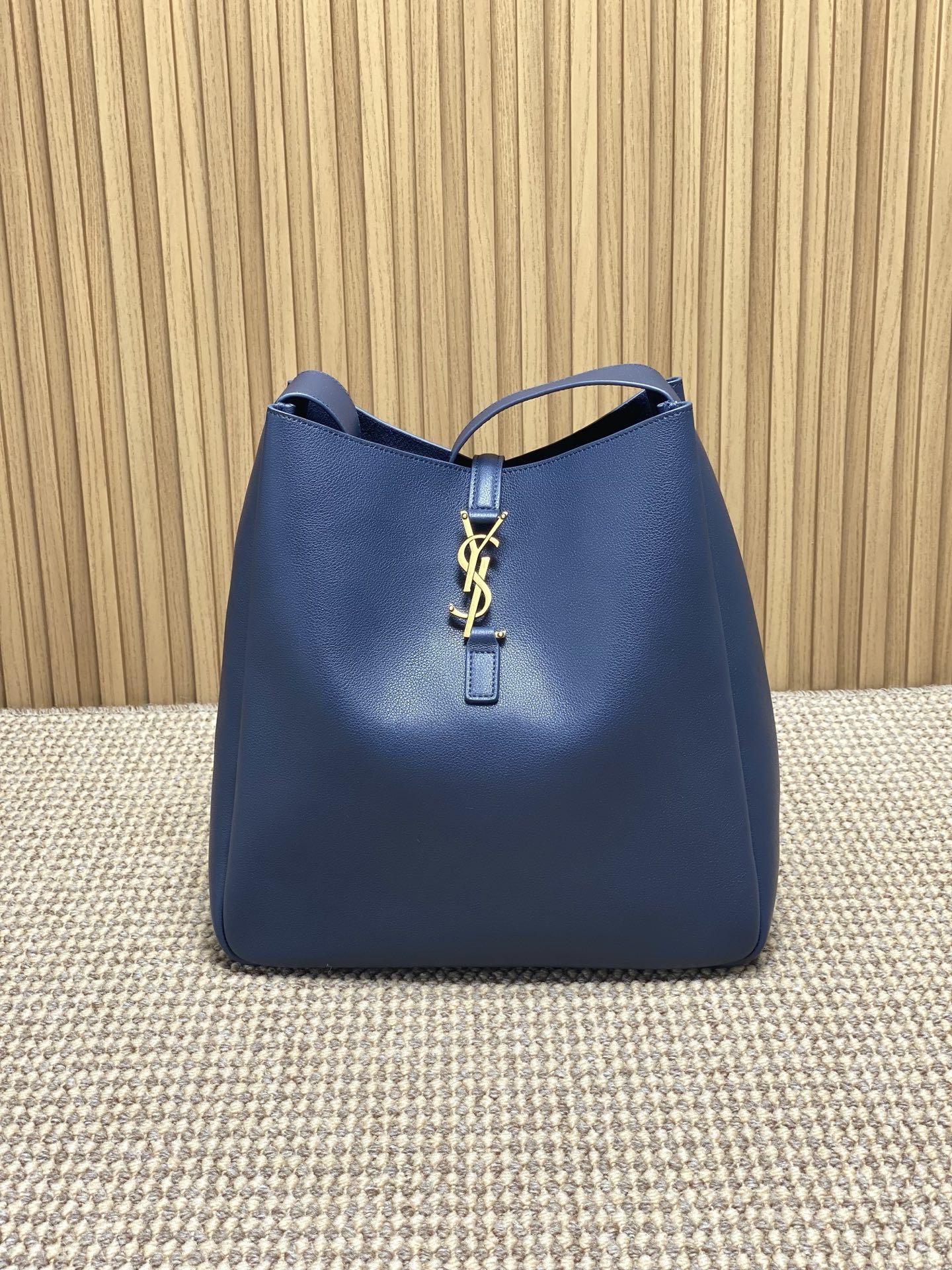 Yves Saint Laurent Blue Leather Shoulder Bag with Gold Logo, 30x31x13cm 4 i1756451828285 3334 0 2