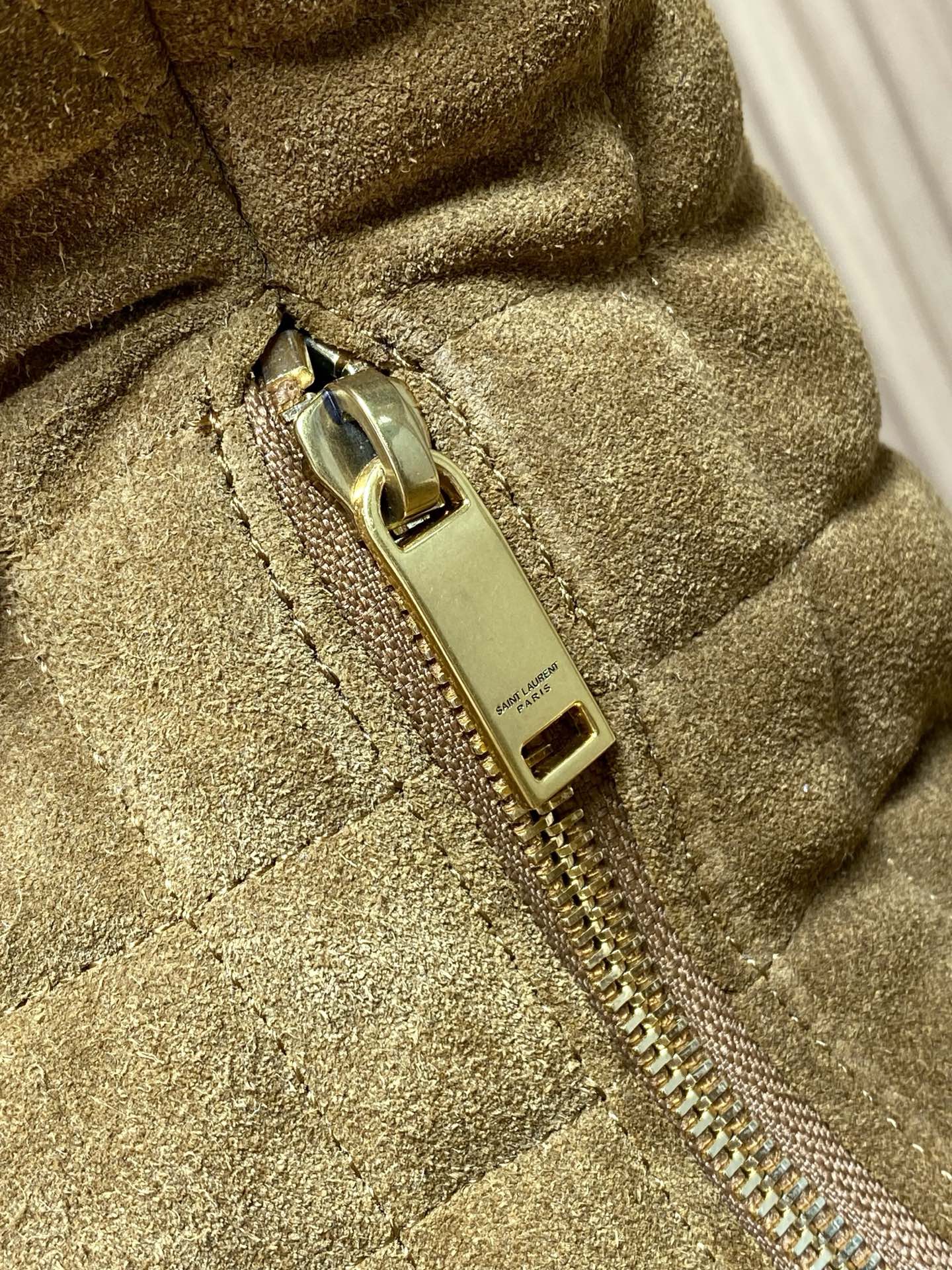 Yves Saint Laurent BABY ICARE Large Quilted Leather Hobo Bag - Caramel 8 i1756455124028 4961 0 5