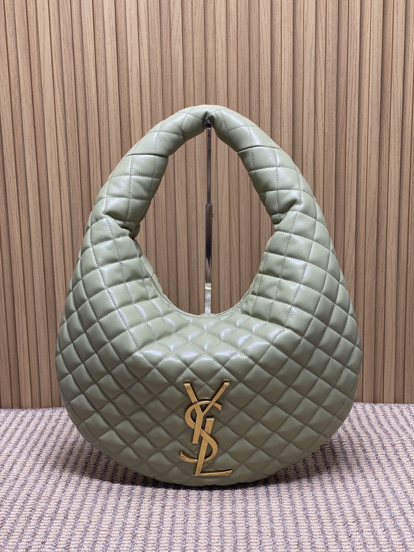 Yves Saint Laurent Baby Icare Grote Tas Mosgroen - Stijlvol en Elegant