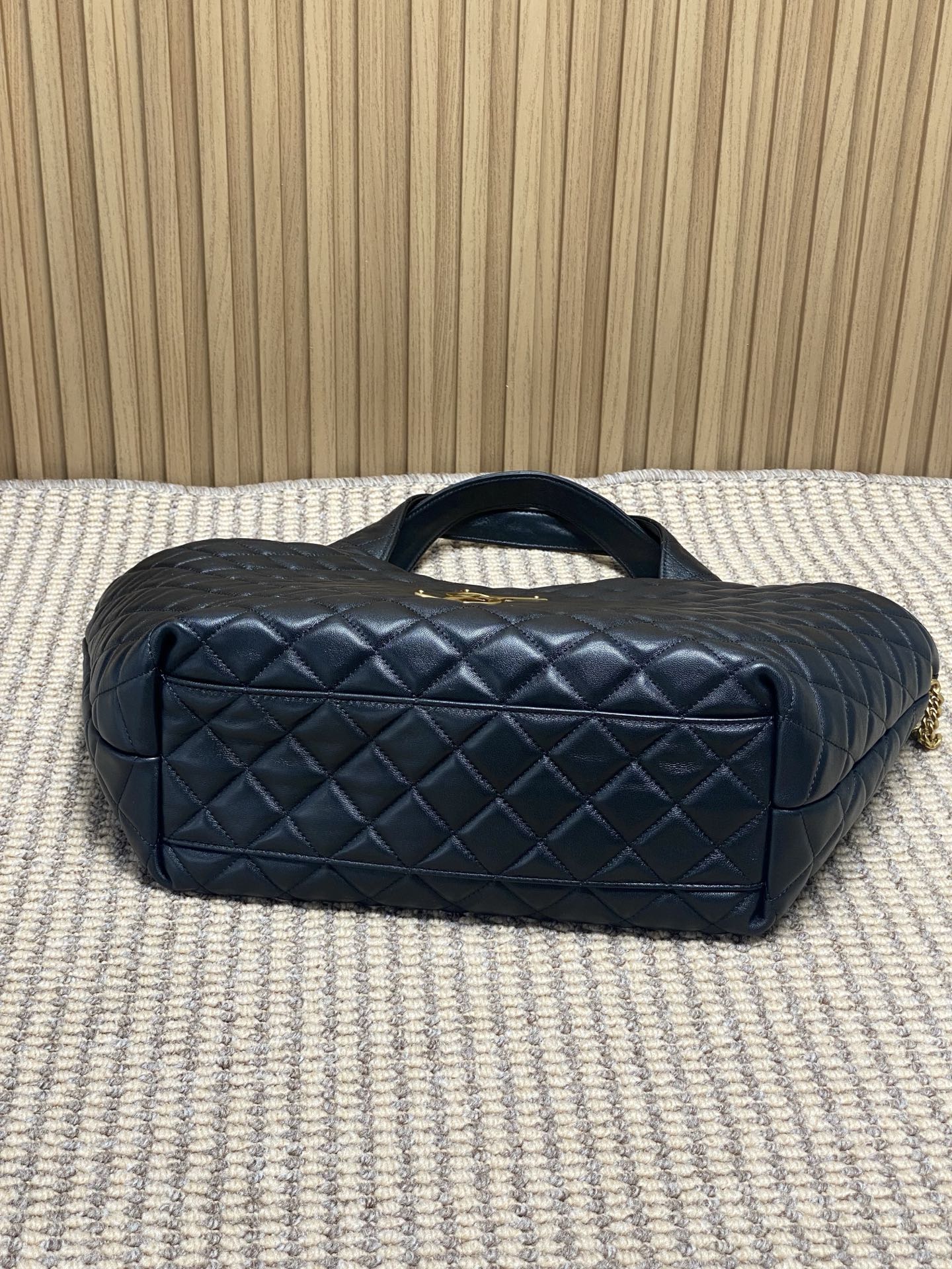 Yves Saint Laurent Icare Small Tote Bag in Quilted Lambskin Leather 5 i1757653741076 1227 0 3