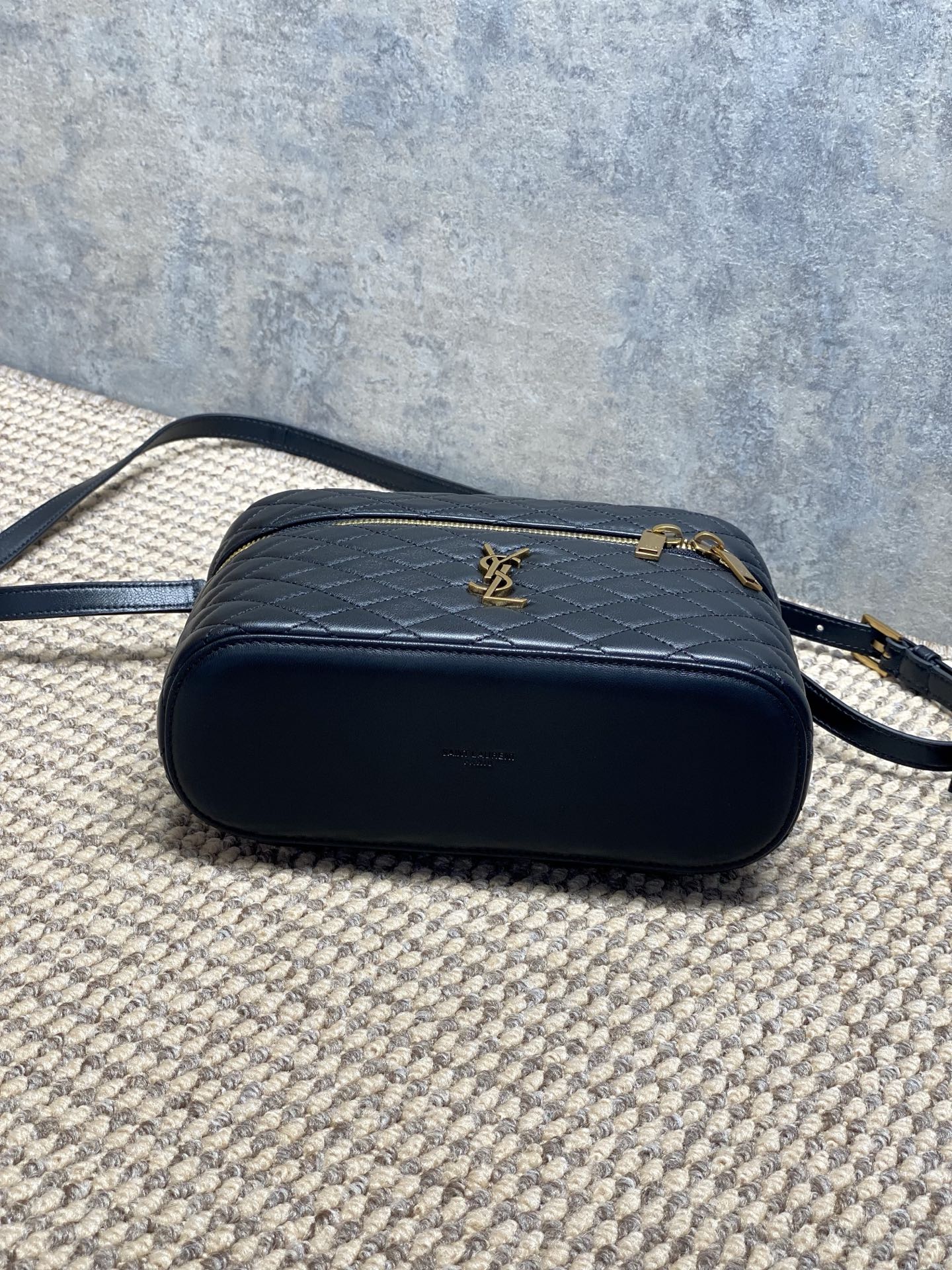 Yves Saint Laurent Gaby Box Bag Lambskin Leather, Compact, Stylish Design 5 i1757822114135 1734 0 3