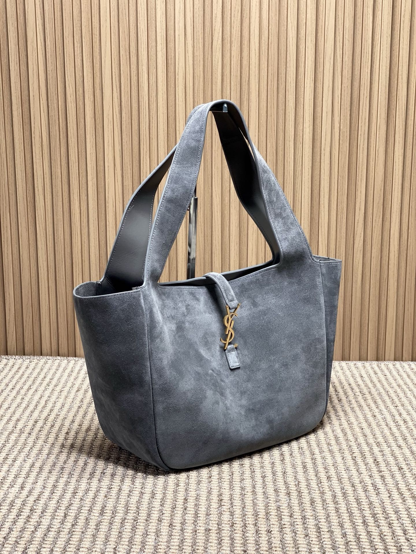YSL Style Grey Leather Tote Bag Lookbook Reference image 2