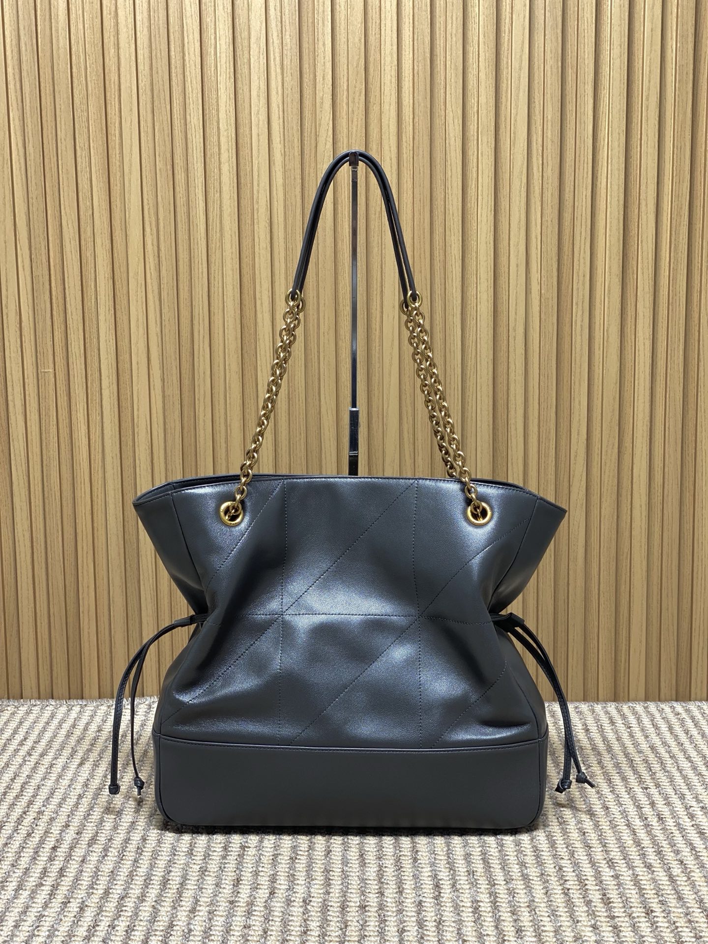 YSL Style Grey Leather Chain Bag style reference detail image 3 from source 763074