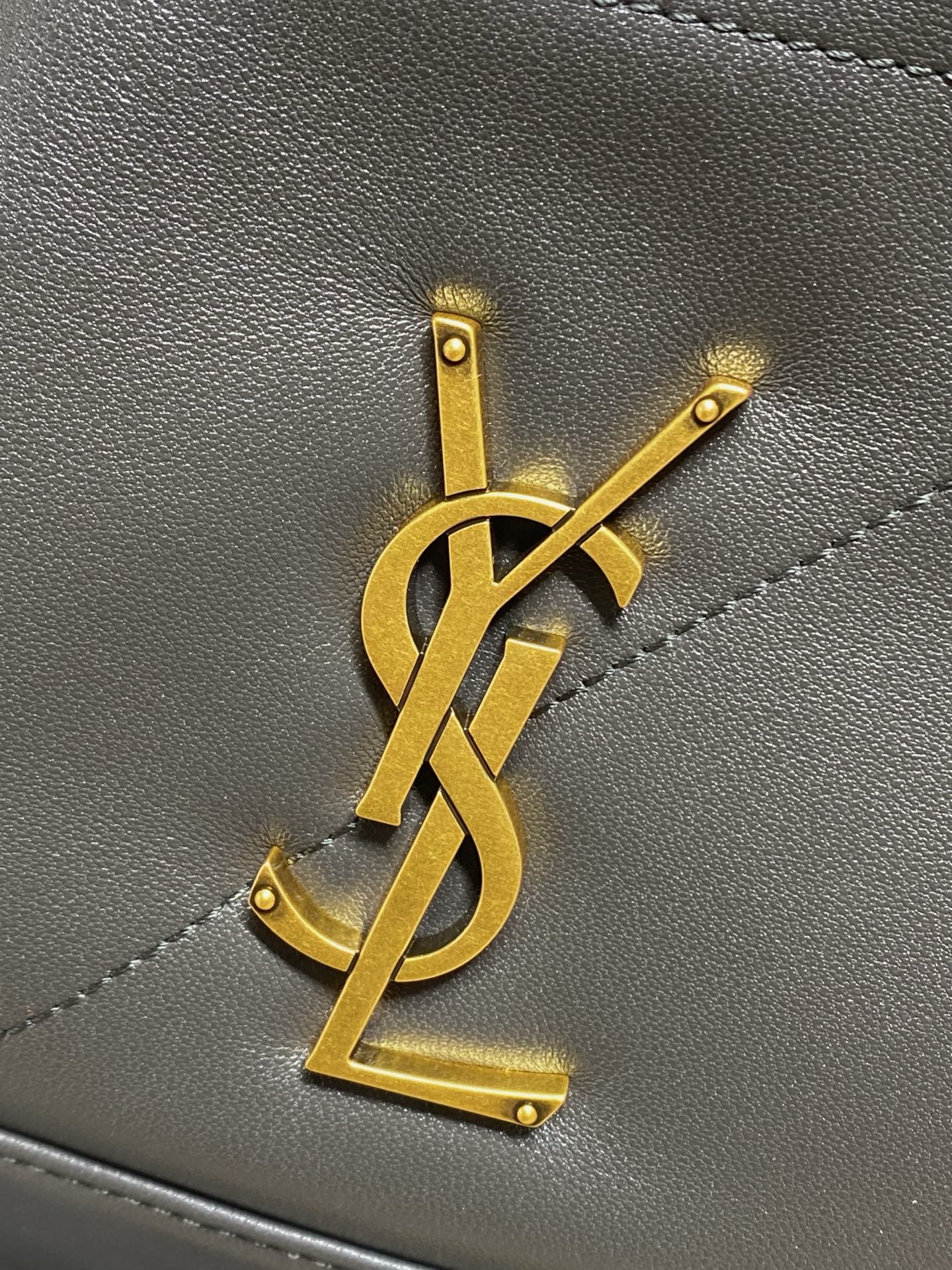 YSL Style Grey Leather Chain Bag style reference detail image 6 from source 763074