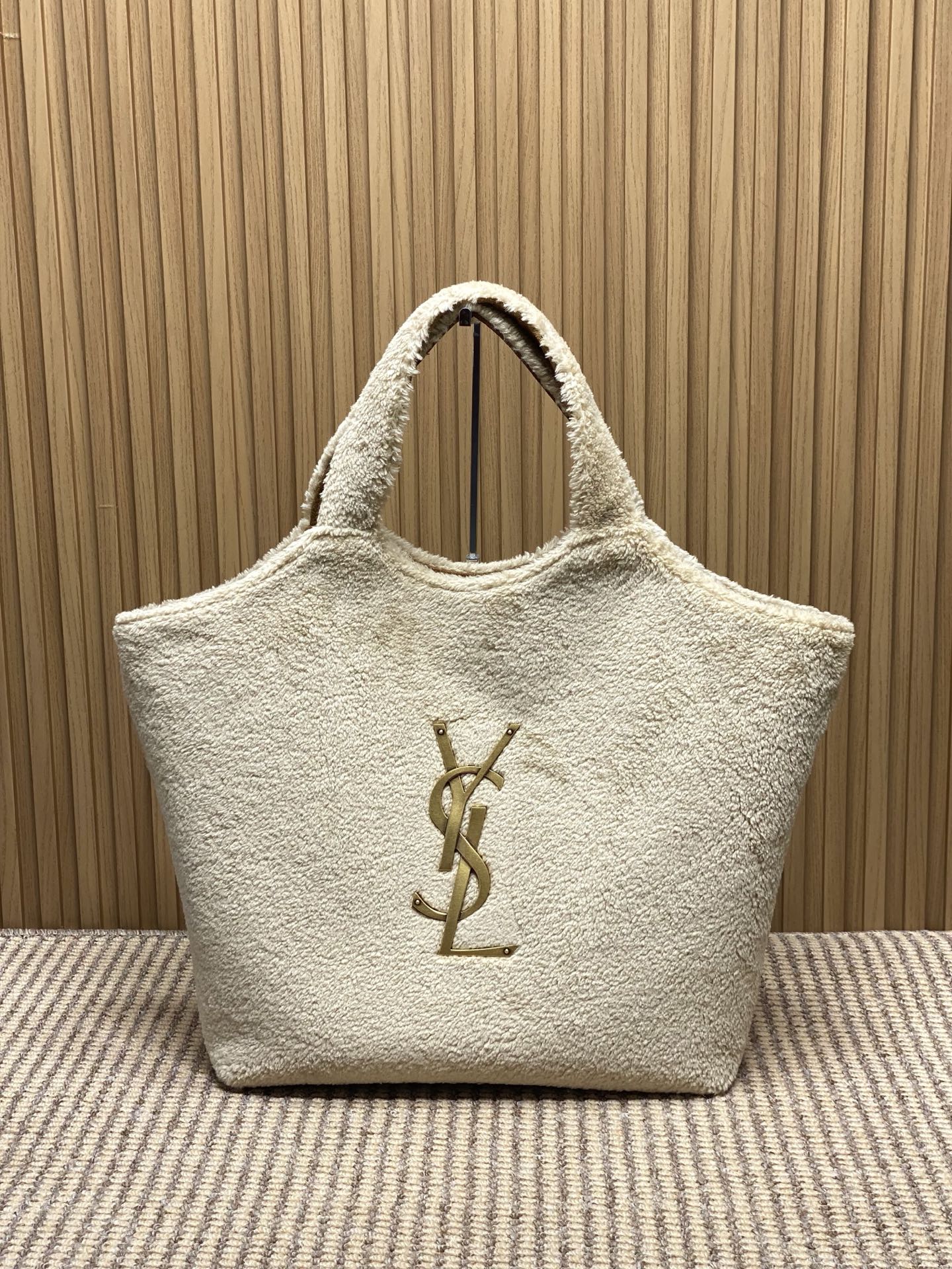YSL Style Leather Clutch Lookbook Reference image 1