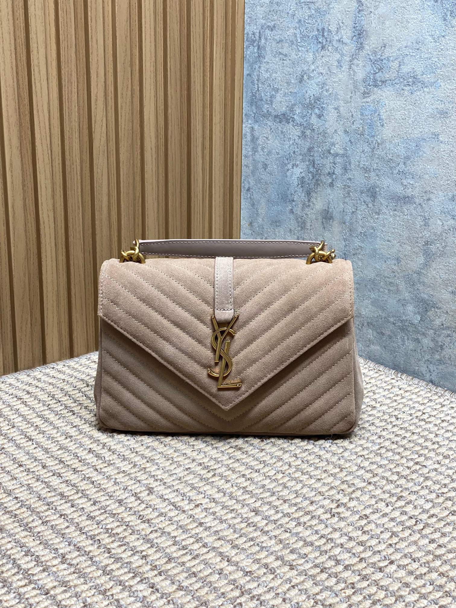 YSL Style Beige Leather Messenger Bag Lookbook Reference image 1