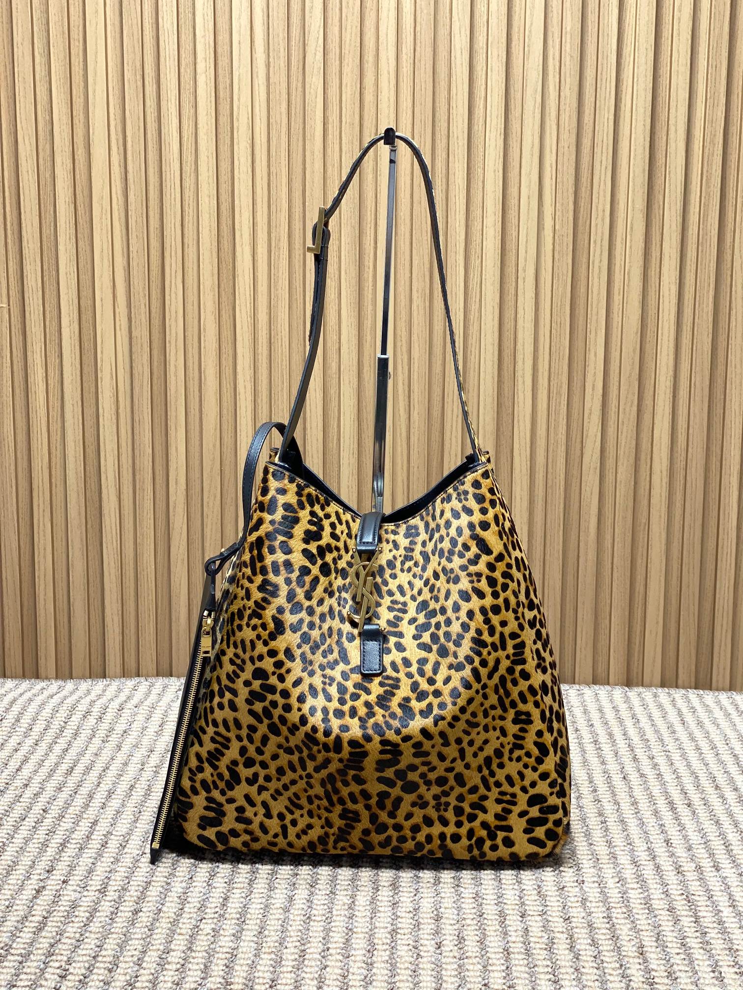 YSL Style Leather Hobo Bag Lookbook Reference image 1